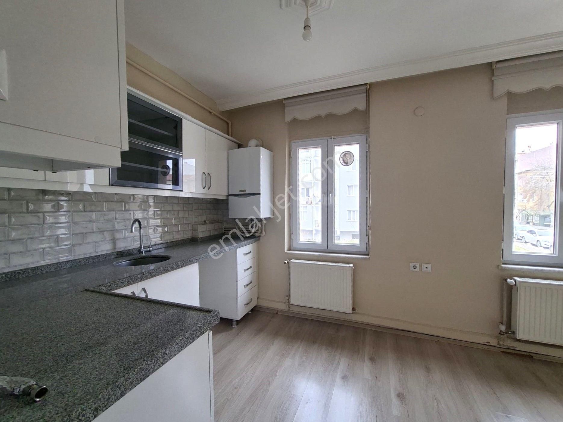 Recep Ümit'ten Ömerağa Mah. Hatboyu Caddesinde Satılık 2+1 Uygun Kooperatif Dairesi. - Görsel 11