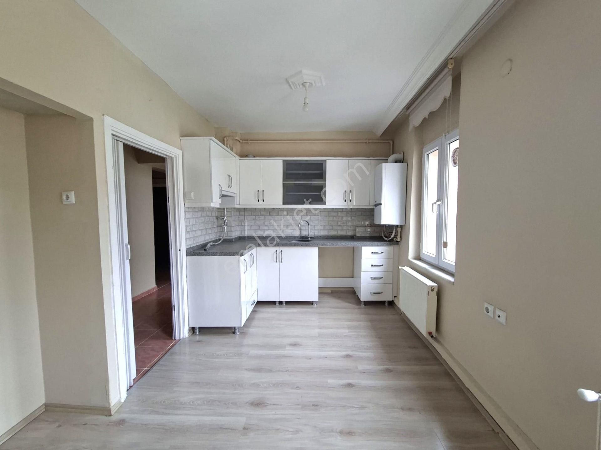 Recep Ümit'ten Ömerağa Mah. Hatboyu Caddesinde Satılık 2+1 Uygun Kooperatif Dairesi. - Görsel 12