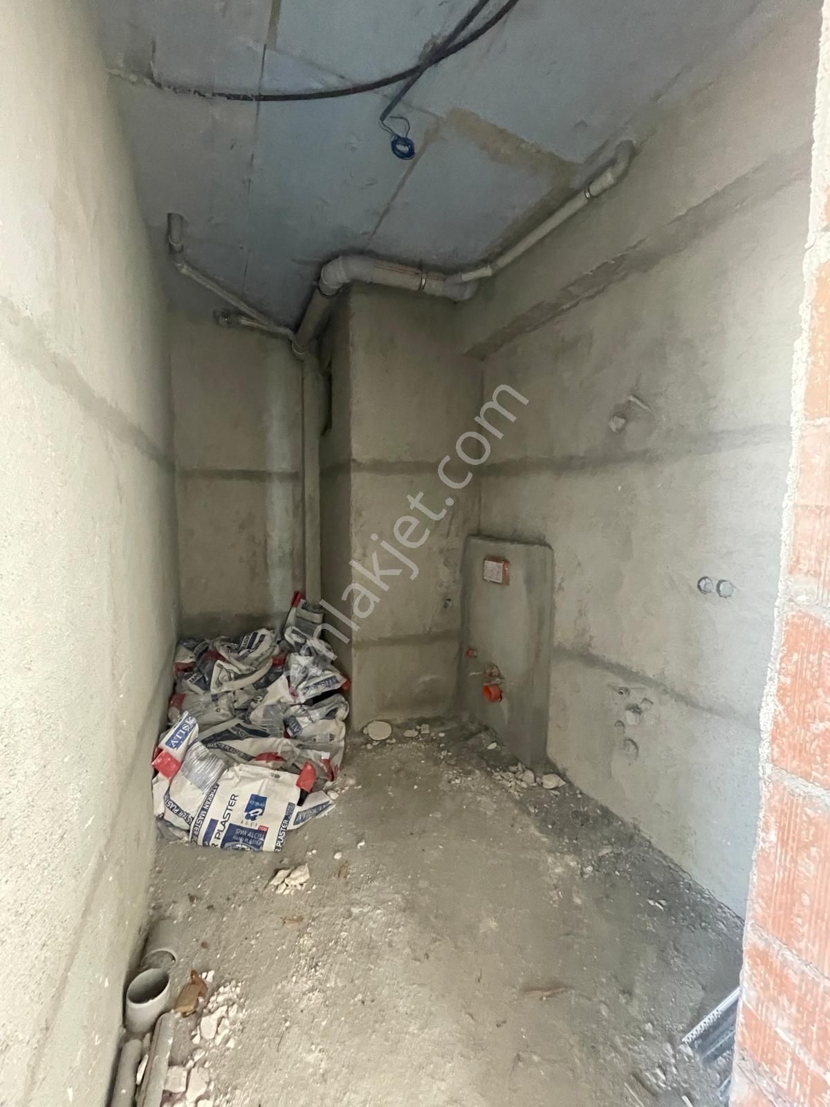 Afyon Üçok Emlaktan Kanlıca Mah Satılık Sıfır 3+1 Lüx Fırsat Daireler - Görsel 8