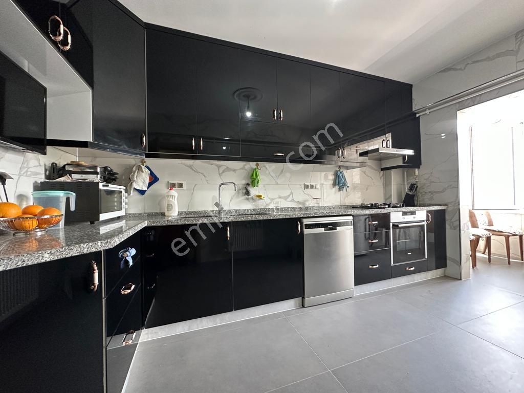 Merkez Çatmaca Satılık Kiracılı 3+1 Daire Ön Cephe - Görsel 22