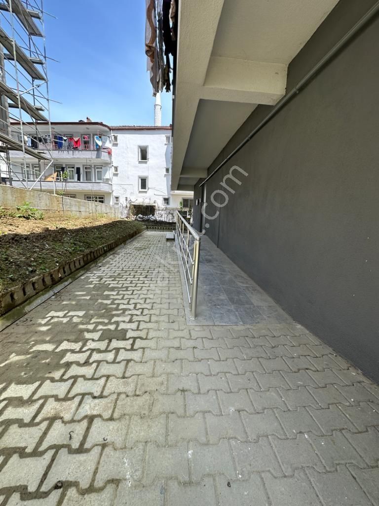 Merkez Çatmaca Satılık Kiracılı 3+1 Daire Ön Cephe - Görsel 4