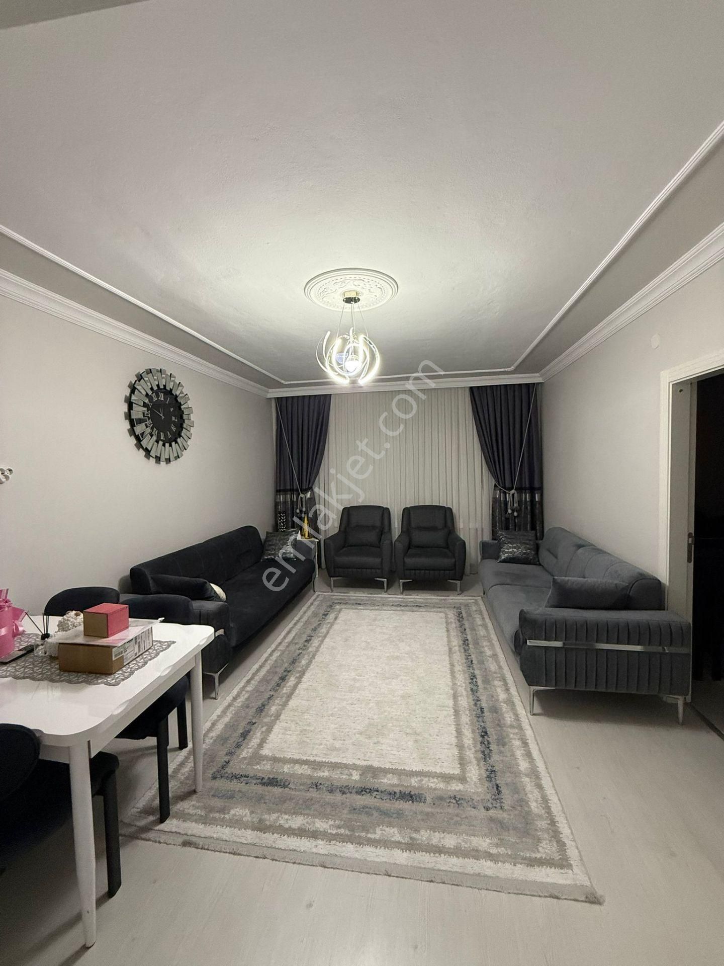 Sincan Akşemsettin Mh De 3+1 Full Yapılı Ara Kat Harika Konumda Daire - Görsel 12