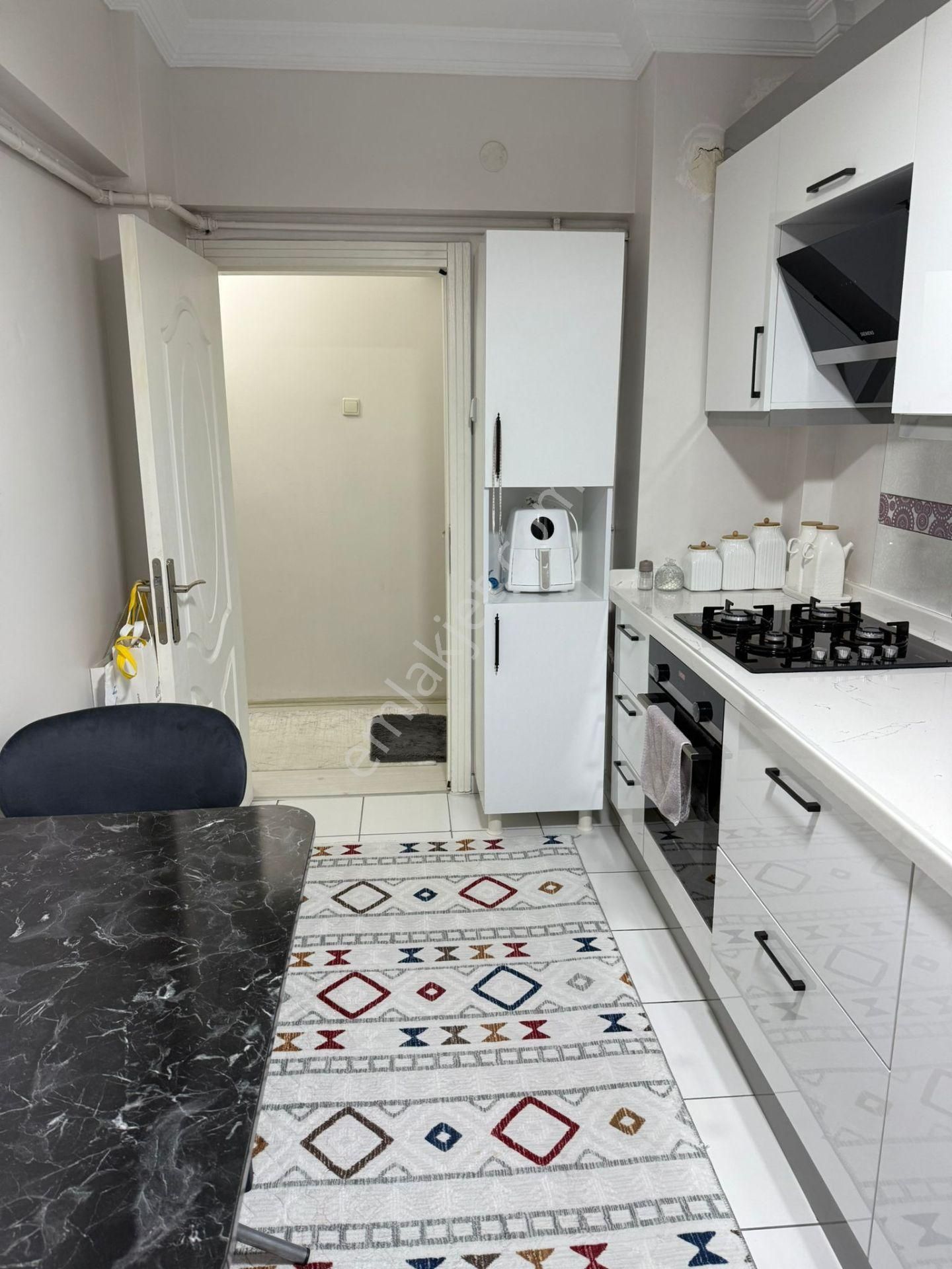 Sincan Akşemsettin Mh De 3+1 Full Yapılı Ara Kat Harika Konumda Daire - Görsel 8