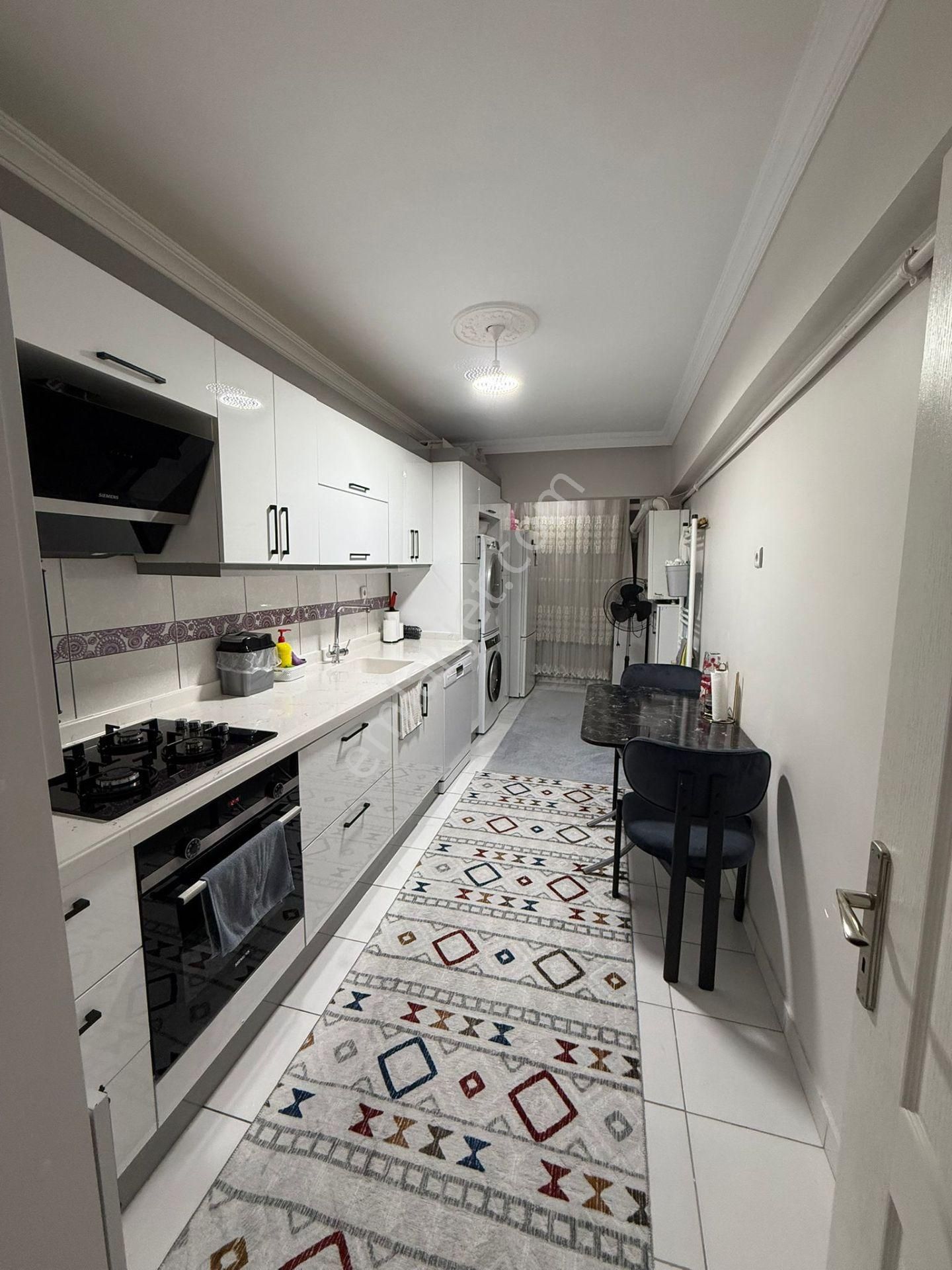 Sincan Akşemsettin Mh De 3+1 Full Yapılı Ara Kat Harika Konumda Daire