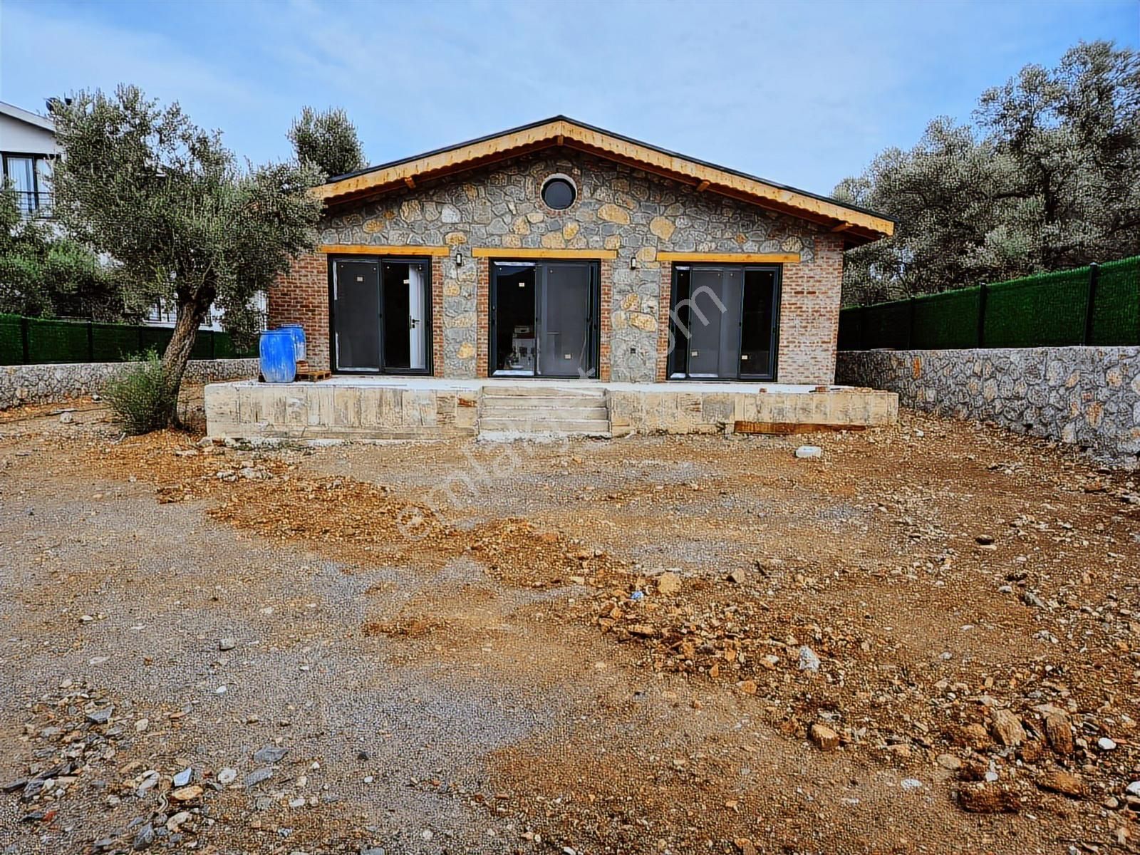 Stop'tan Harika Fırsat 1 Villa Fiyatına 2 Havuzlu Villa - Görsel 19