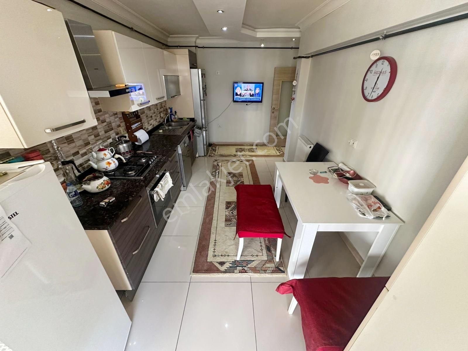 Pamuklarda Manzaralı Teras Balkonlu 3+1 190m2 Fırsat Site Daire - Görsel 5