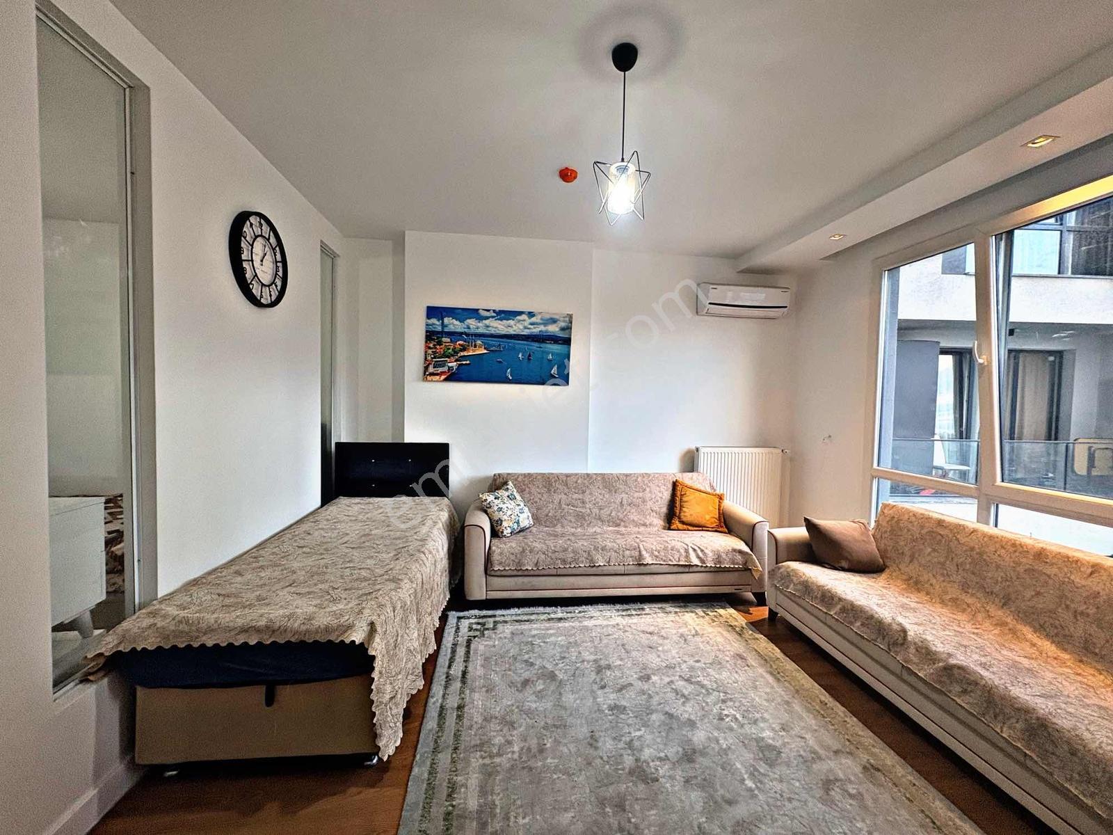 Beylikdüzü'nde Site İçerisinde Eşyalı Satılık 1+1 Daire - Görsel 19