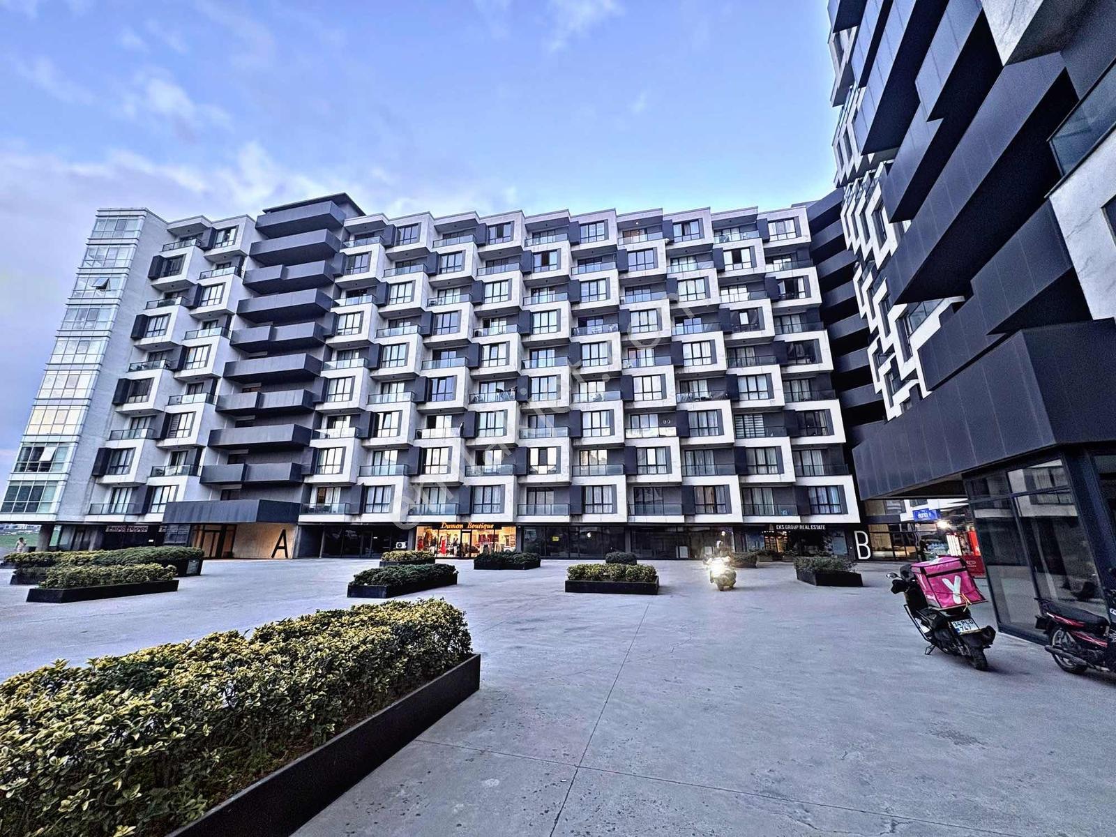Beylikdüzü'nde Site İçerisinde Eşyalı Satılık 1+1 Daire