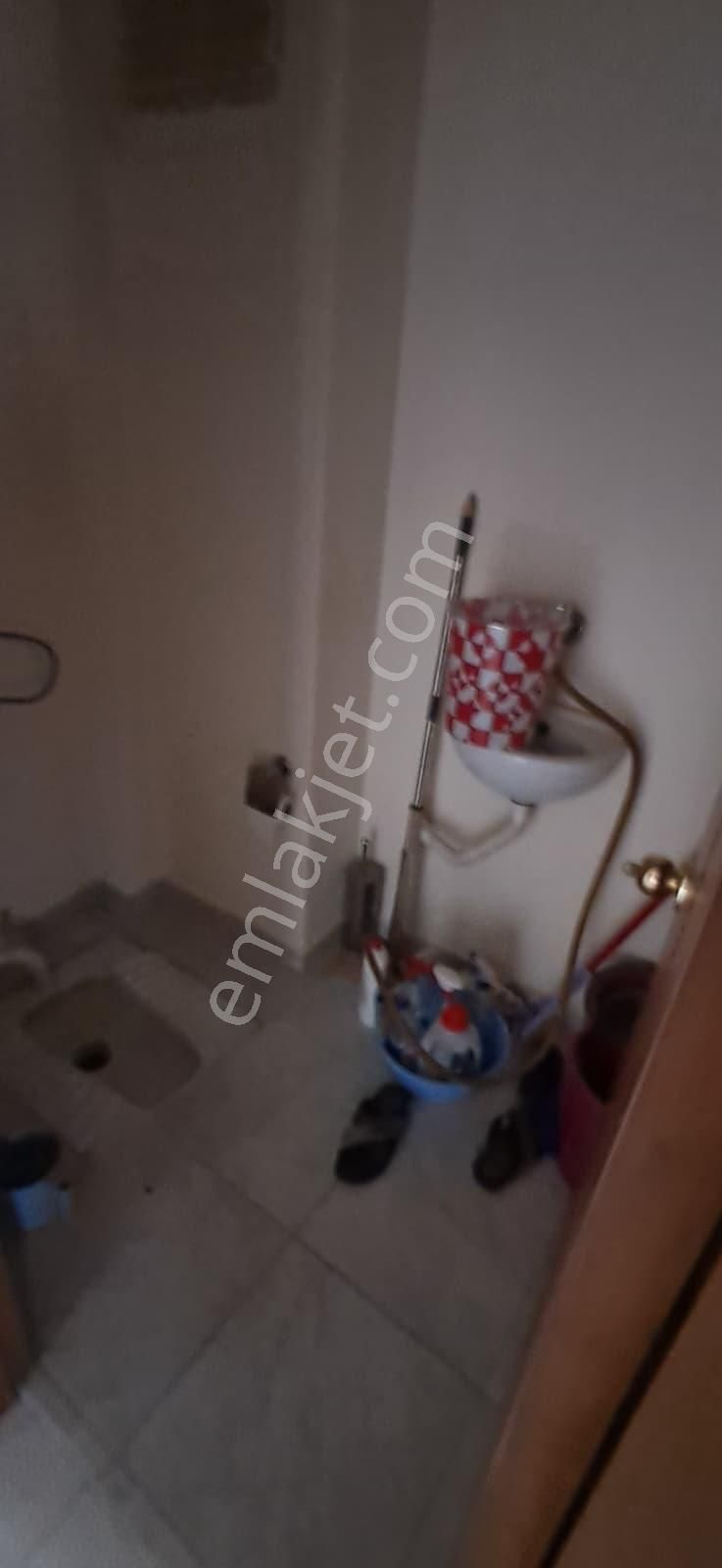 Bağlarbaşında 3+1 Katta Manzaralı Daire - Görsel 4