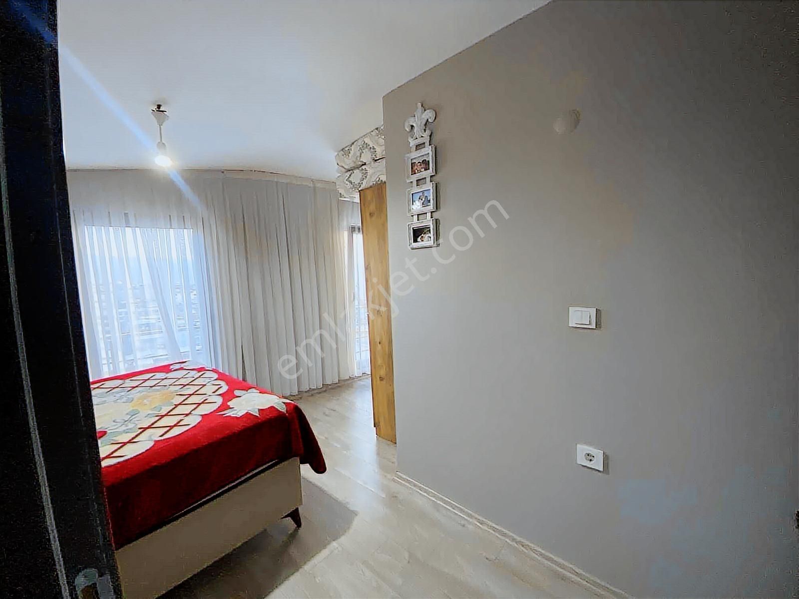 Remax Leon Emek Te Ferah Ve Kullanışlı 3+1 Satılık Dubleks Daire - Görsel 6