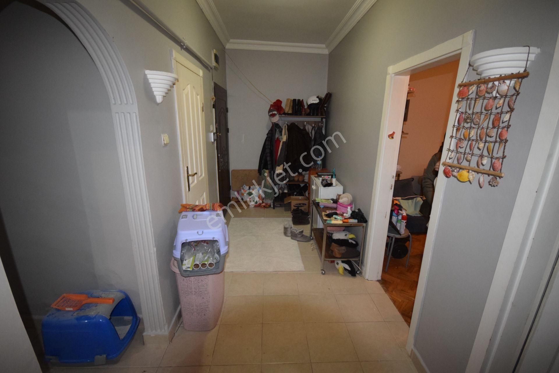 İlk-ev'den Sokullu Cadde Üzerinde Bağımsız Salon 2+1 Kombili Bakımlı Kot 1 De - Görsel 7