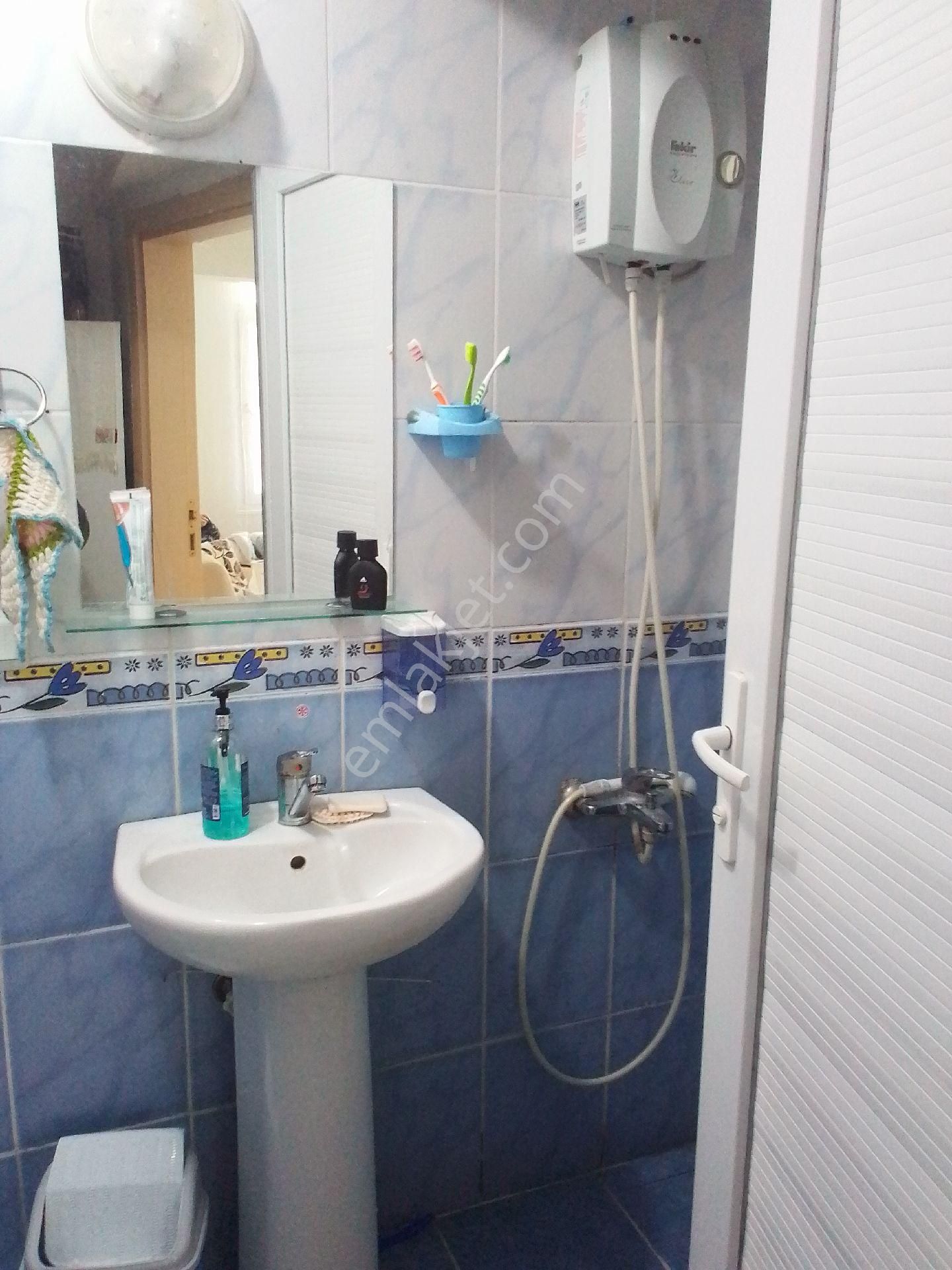 Sahibinden Eşyalı Denize 100 Adım Mesafesinde 2.590.000 Tl. Ye 2+1 Daire - Görsel 14