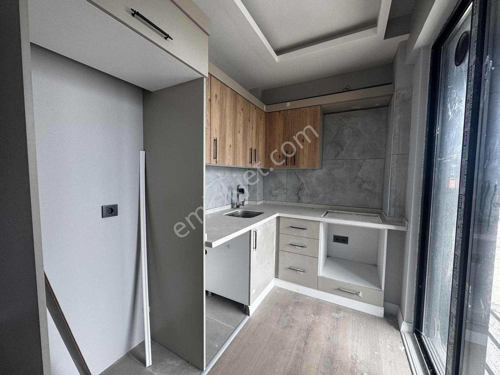 Büyükoyumca Sıfır, Yüksek Giriş-balkonlu-krediye Uygun 1+1