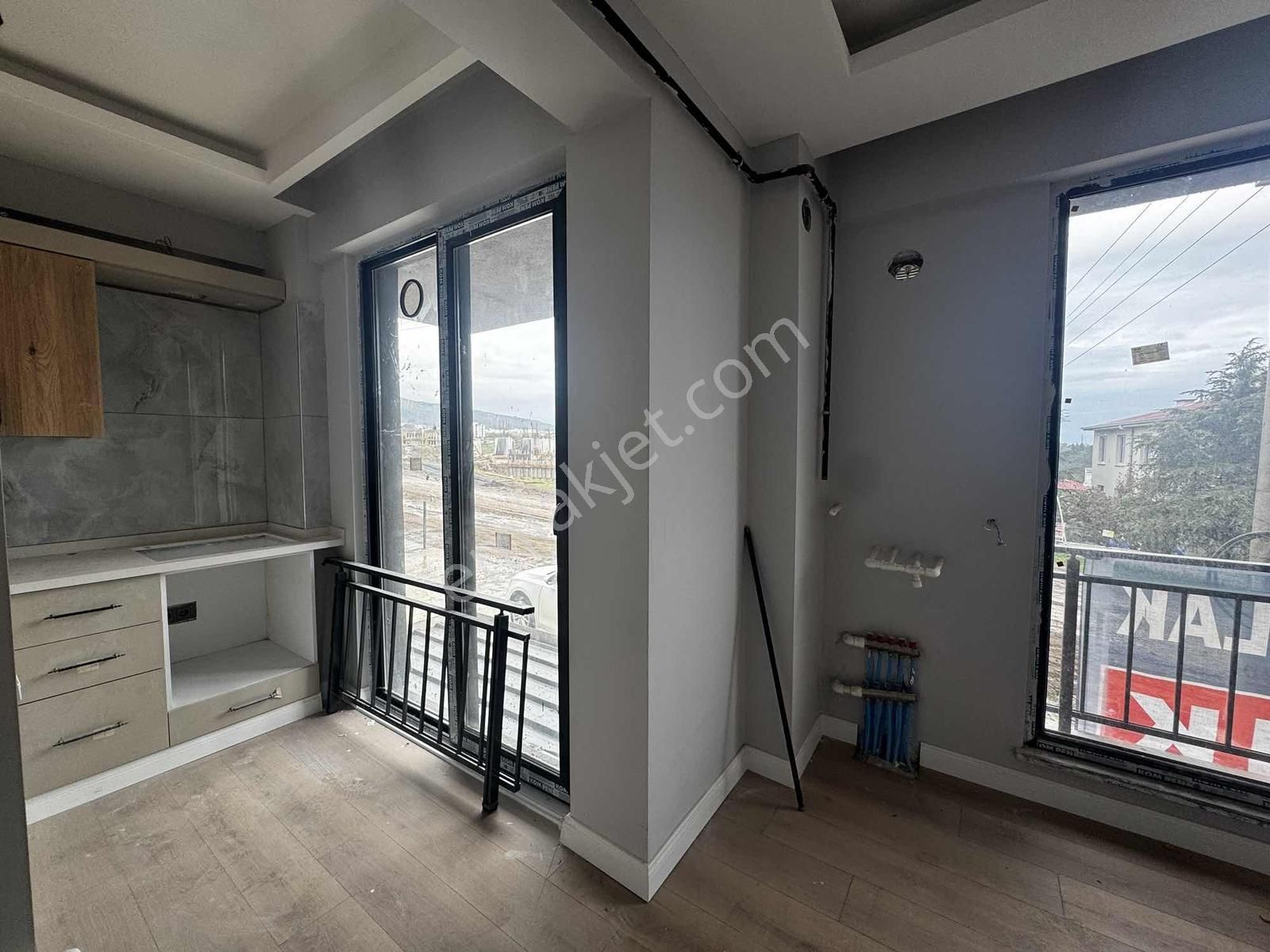 Büyükoyumca Sıfır, Yüksek Giriş-balkonlu-krediye Uygun 1+1 - Görsel 19