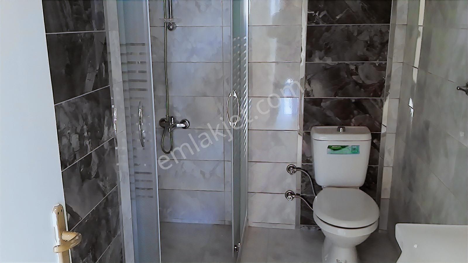 Ataşehir De Doğalgazlı Ara Kat Yapılı Kiralık Daire - Görsel 21
