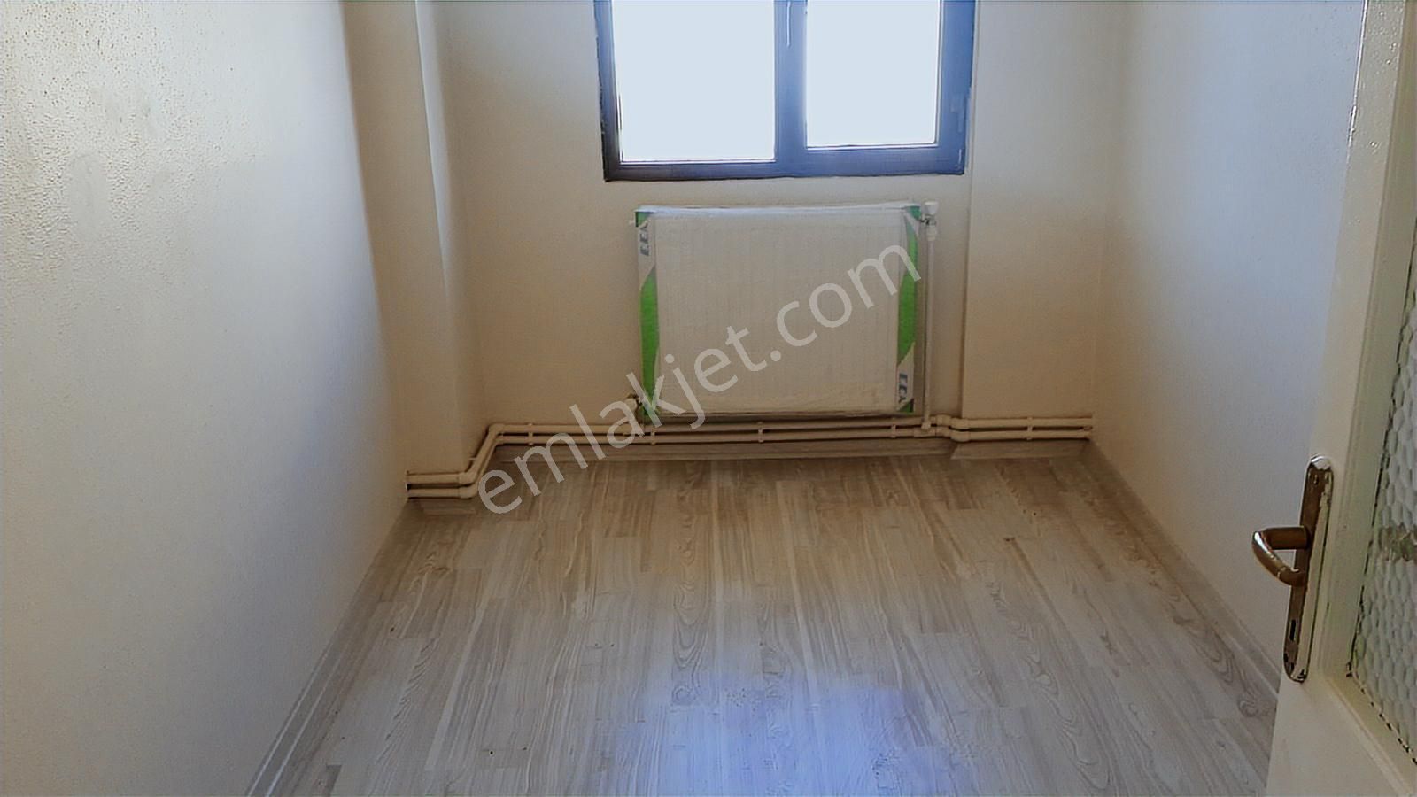 Ataşehir De Doğalgazlı Ara Kat Yapılı Kiralık Daire - Görsel 4