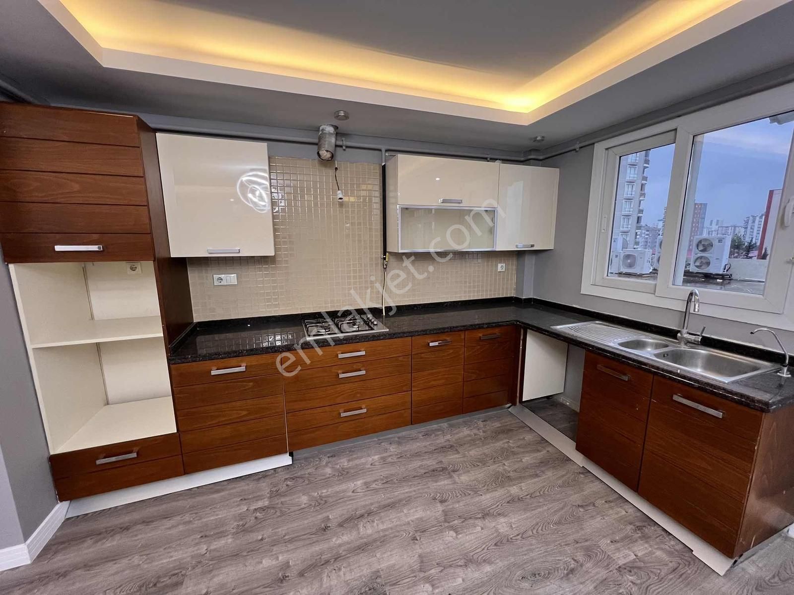 Türkmenbaşı Bulvar Üzeri Geniş Teraslı Yatay Mimari 4+1 195 M2 - Görsel 5