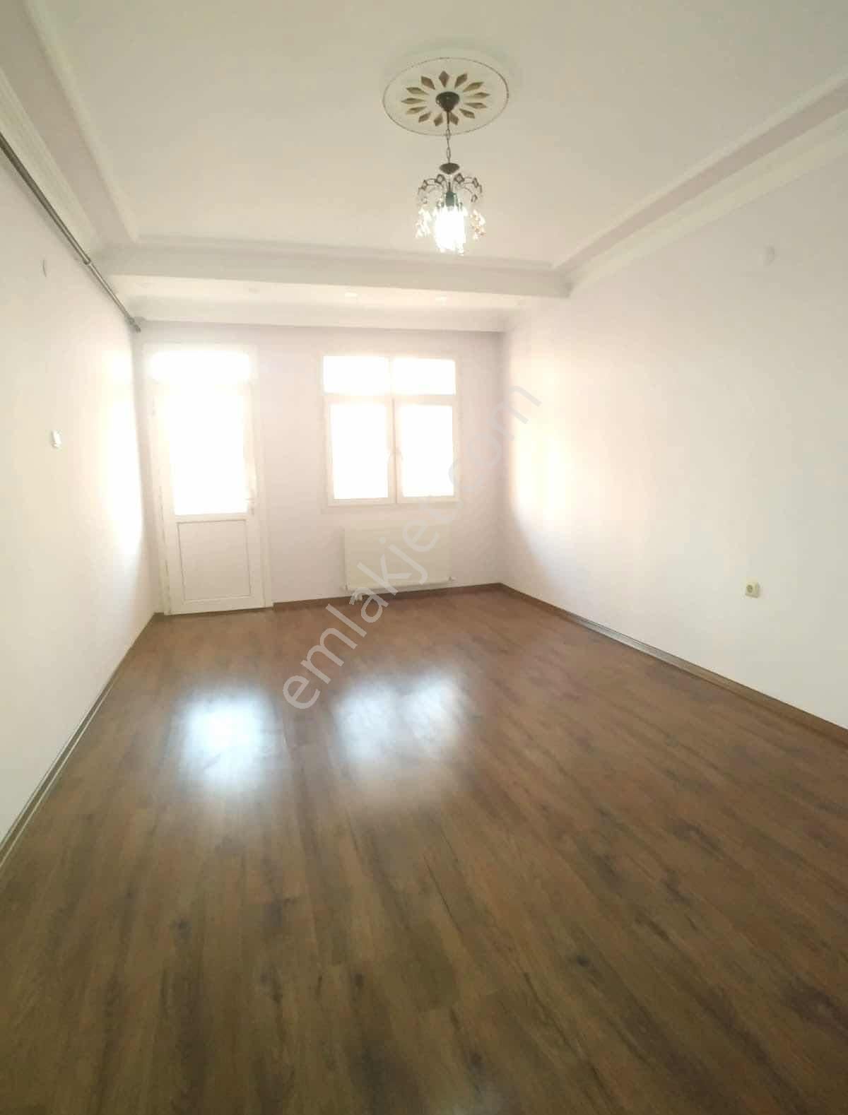 Süleyman Demirel Bulvar Üzeri Kombili Parkeli 3+1 K.m. 185 M2 - Görsel 15