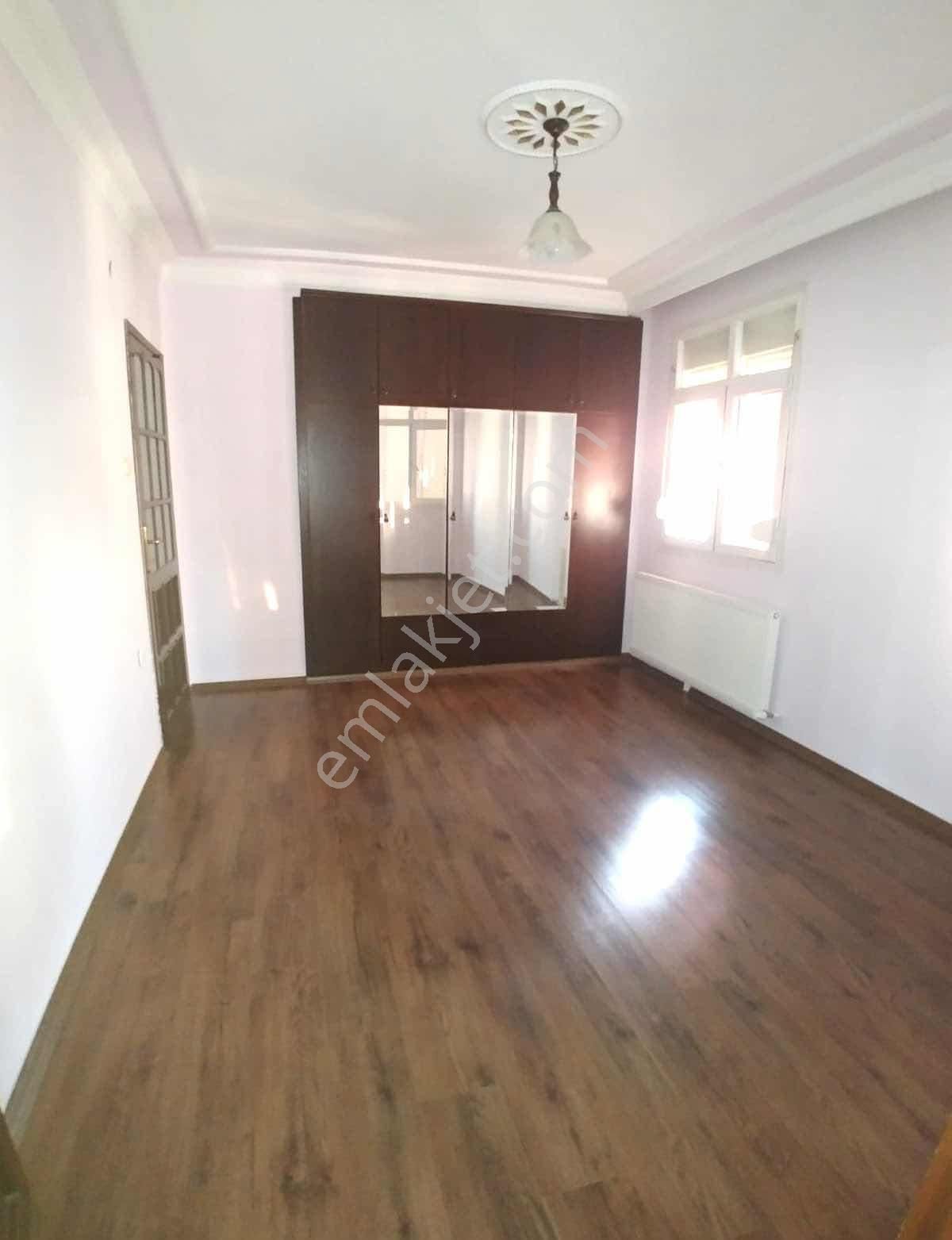 Süleyman Demirel Bulvar Üzeri Kombili Parkeli 3+1 K.m. 185 M2 - Görsel 19