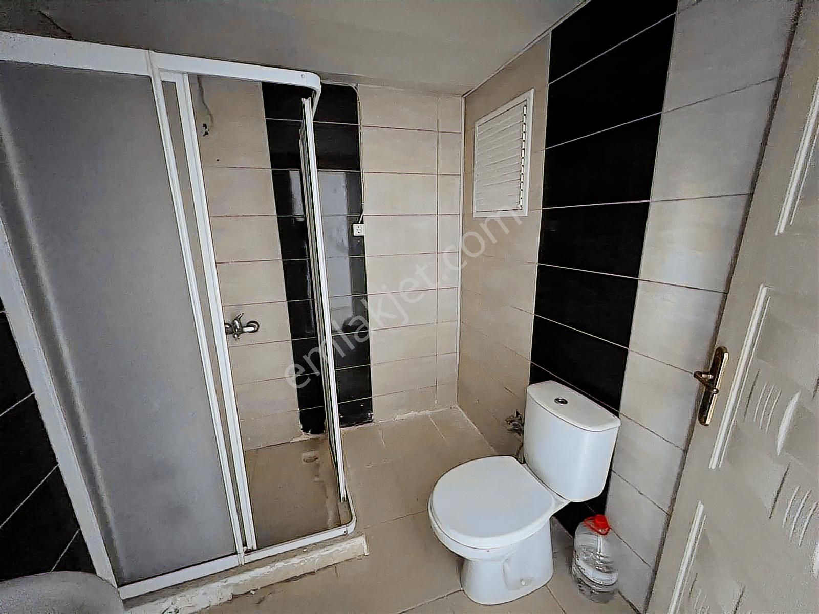 Kıyıboyu Toki Yanı Cadde Üstü 2+1 Kapalı Mutfak 10 Yaş 120 M2 - Görsel 29