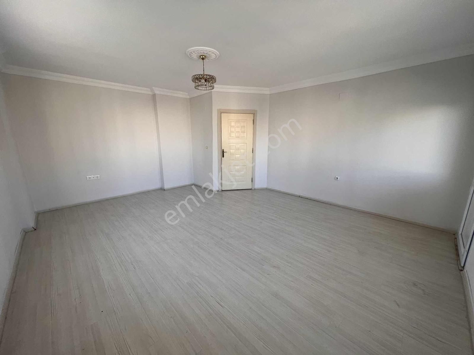 Kıyıboyu Toki Yanı Cadde Üstü 2+1 Kapalı Mutfak 10 Yaş 120 M2 - Görsel 11