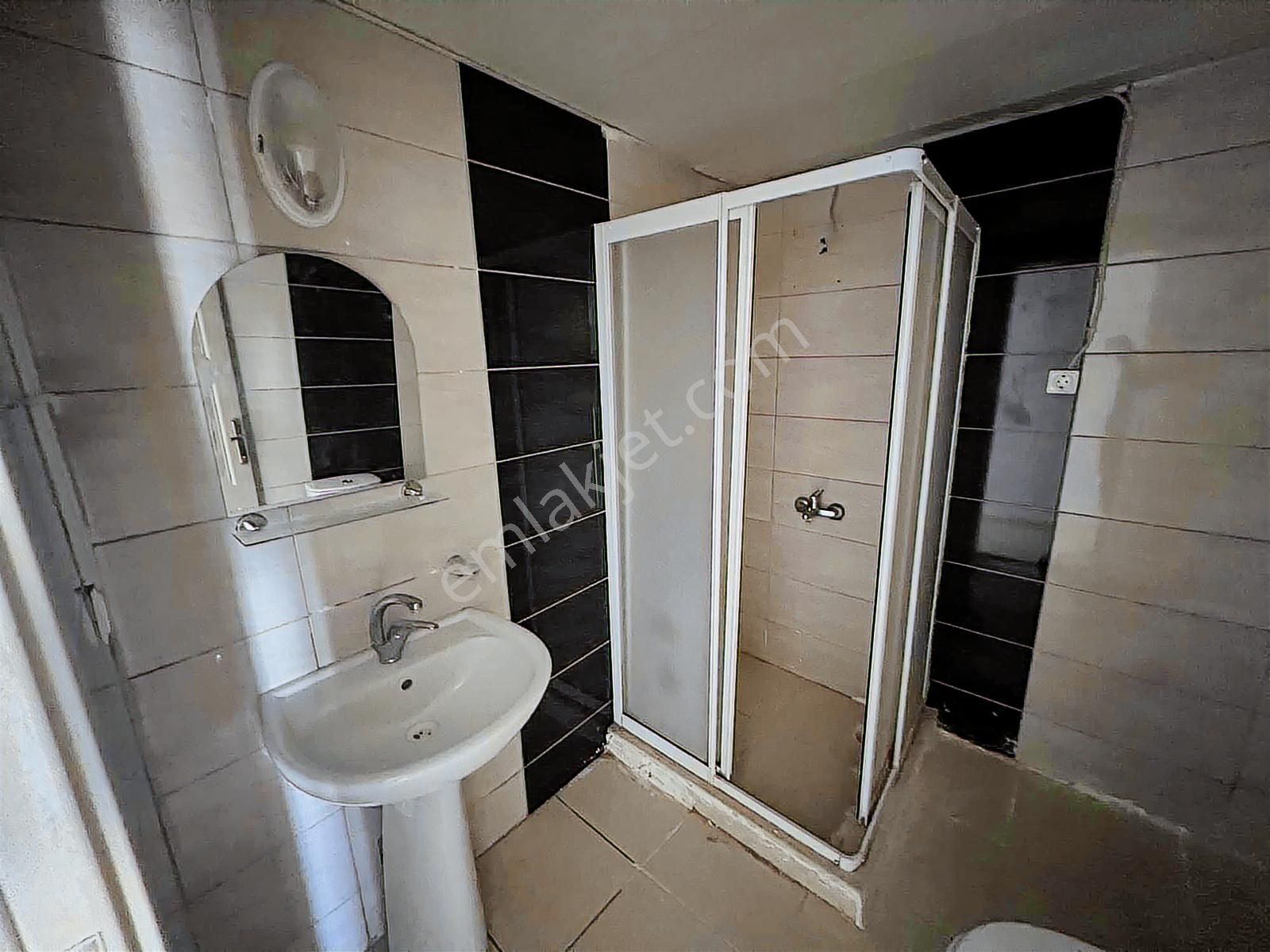 Kıyıboyu Toki Yanı Cadde Üstü 2+1 Kapalı Mutfak 10 Yaş 120 M2 - Görsel 30