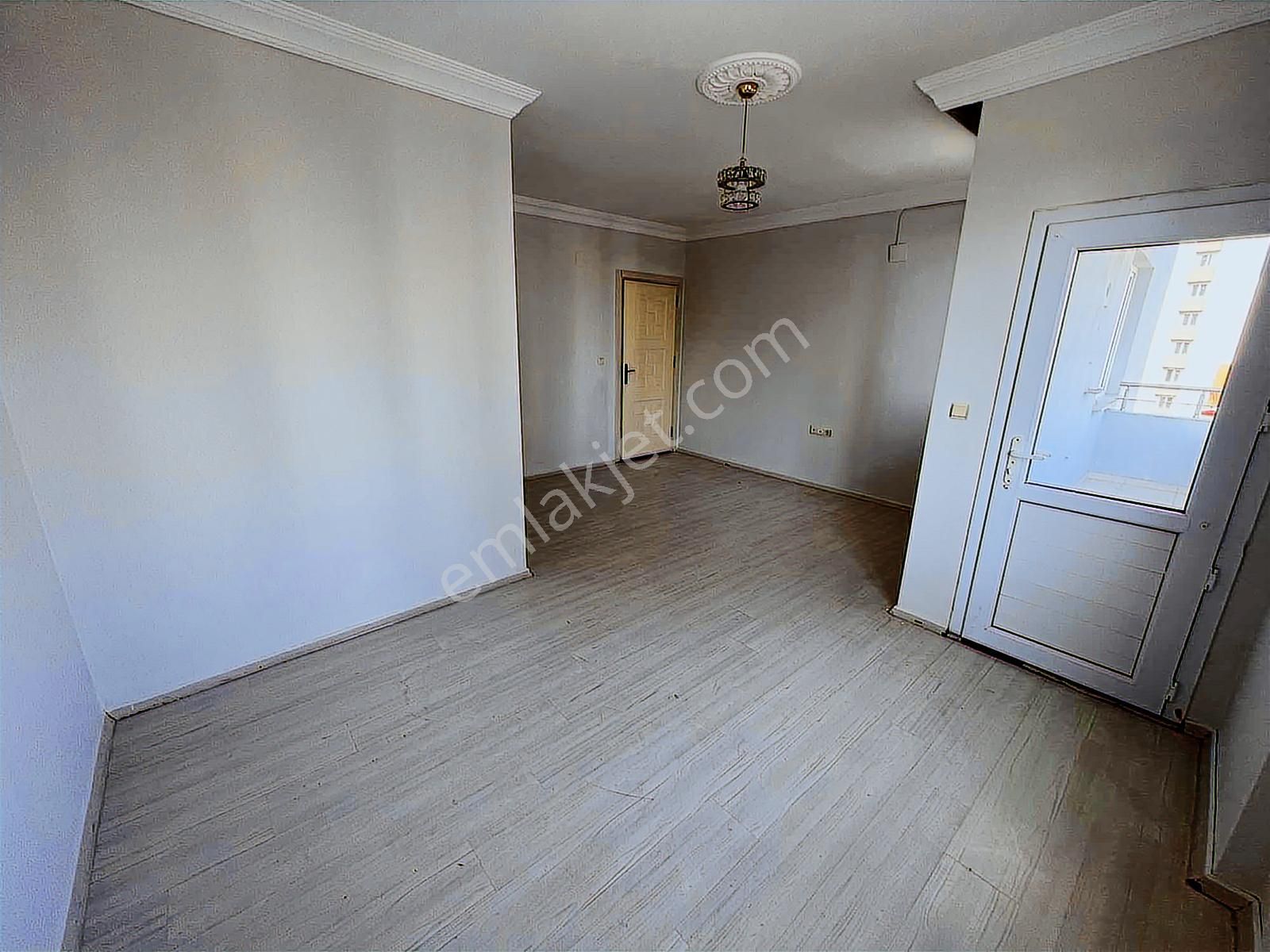 Kıyıboyu Toki Yanı Cadde Üstü 2+1 Kapalı Mutfak 10 Yaş 120 M2 - Görsel 6