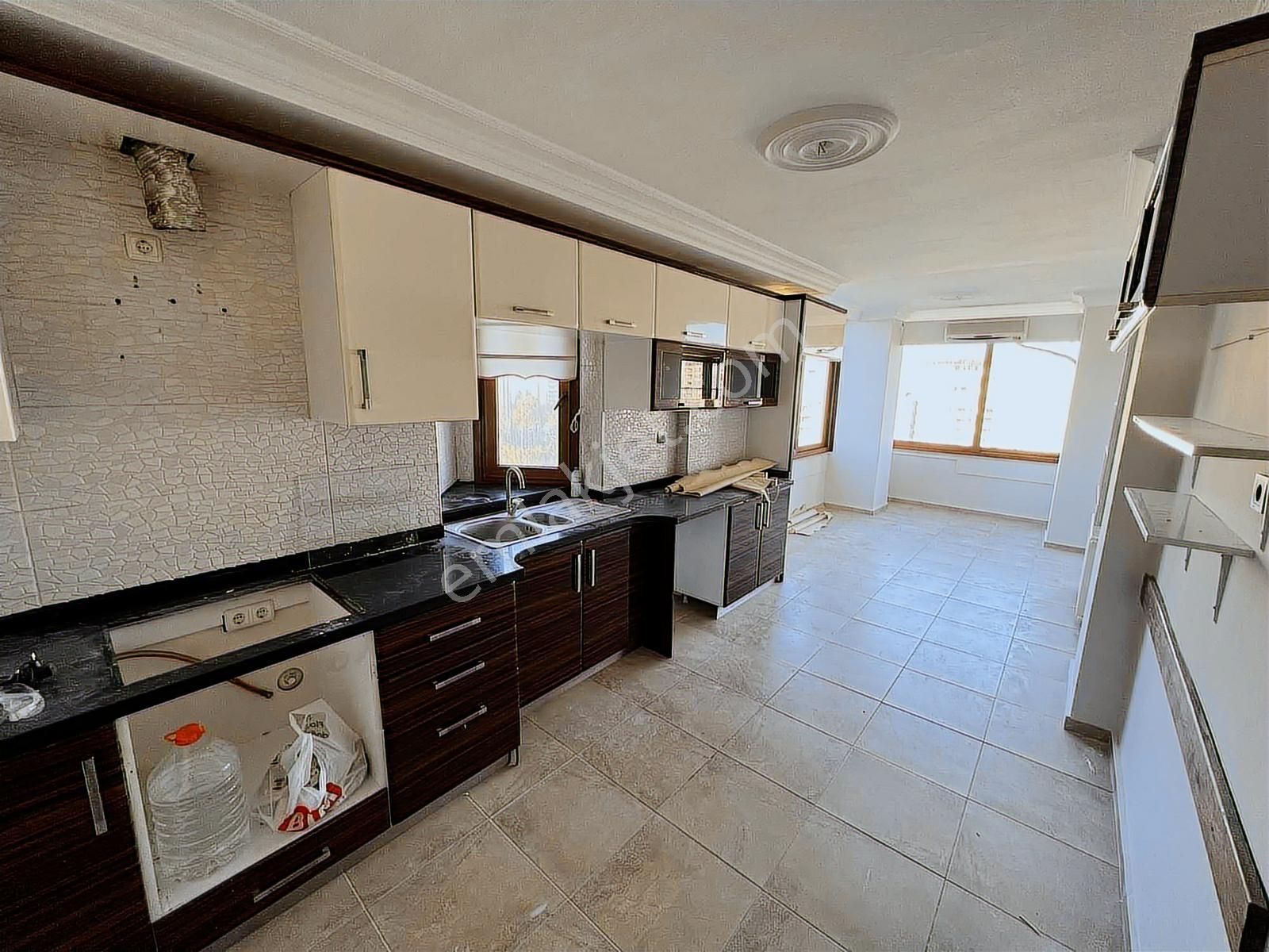 Mavi Bulvar Üzeri Park Manzaralı 185 M2 3+1 K.m. Özel Şömineli - Görsel 5