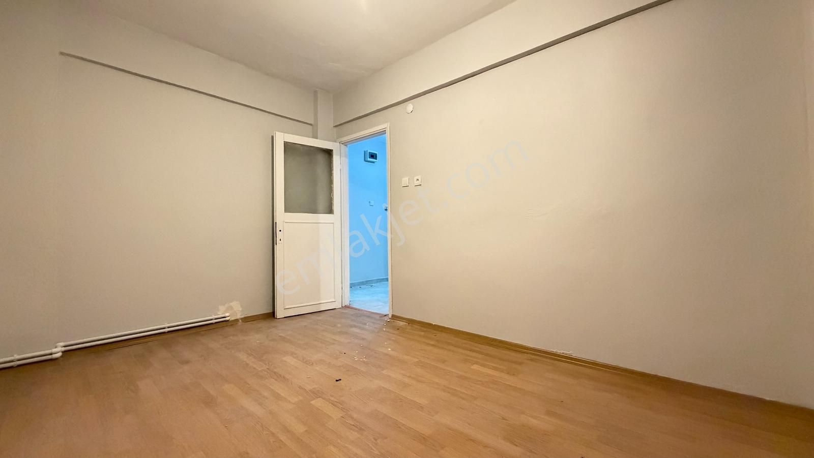 Kağıthane Çelebi Caddesi Üzerinde 2+1 Kiralık Daire Balkonlu - Görsel 17
