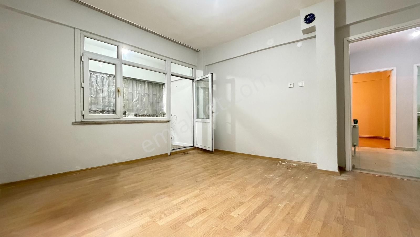Kağıthane Çelebi Caddesi Üzerinde 2+1 Kiralık Daire Balkonlu - Görsel 7