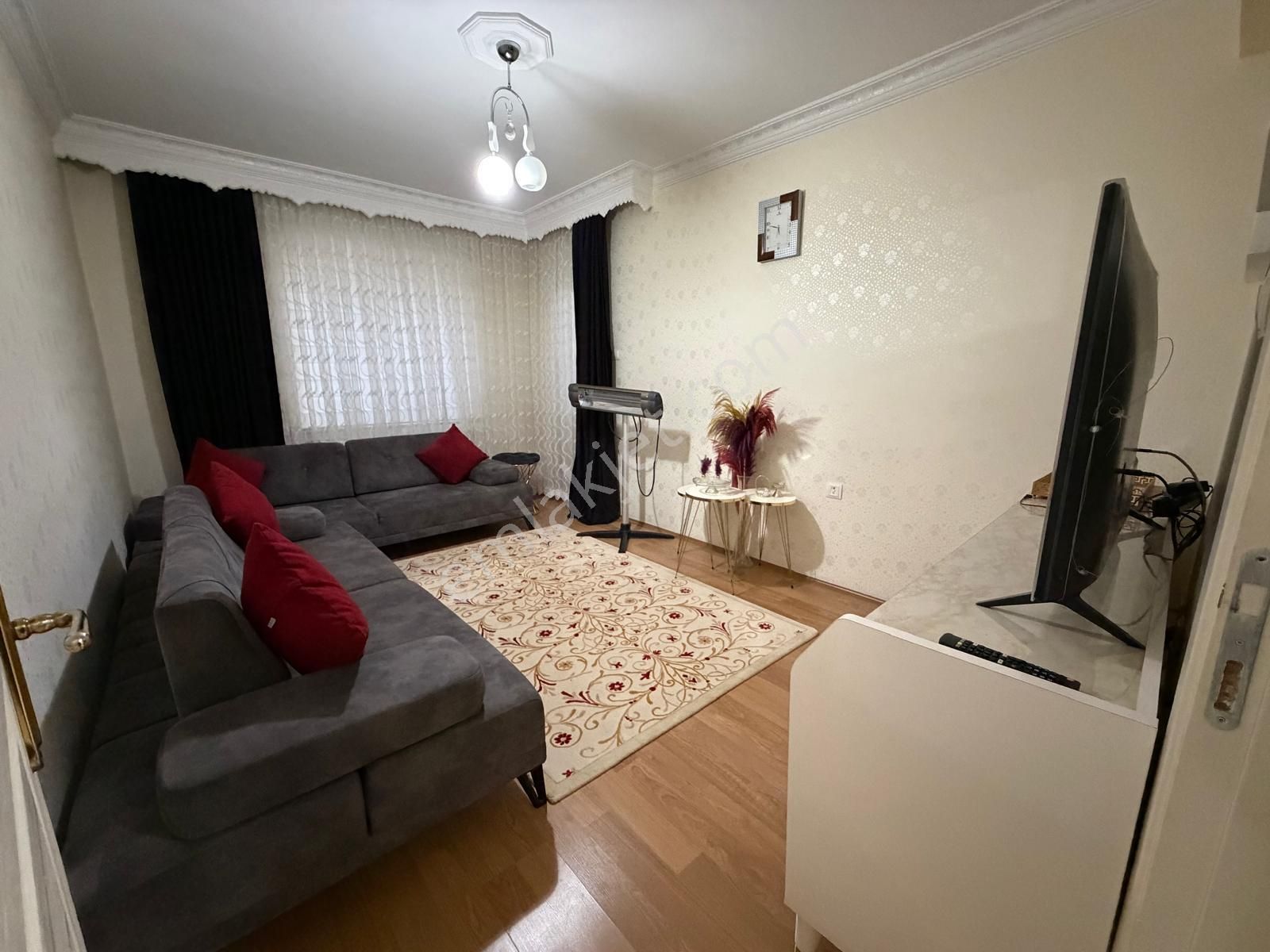 Kanuni Mahallesi Ara Kat Asansörlü Yapılı 3+1 Daire - Görsel 13
