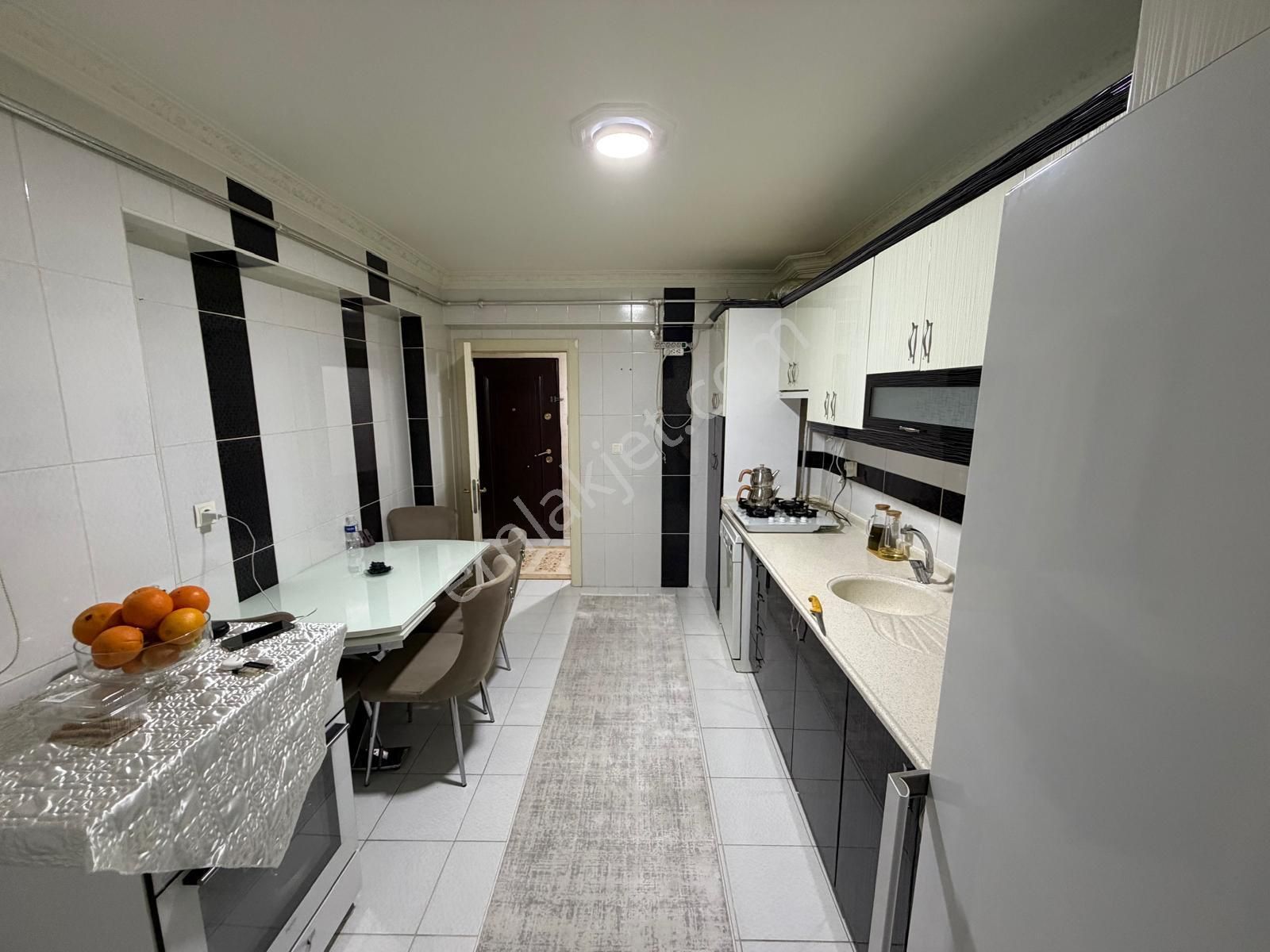 Kanuni Mahallesi Ara Kat Asansörlü Yapılı 3+1 Daire - Görsel 32