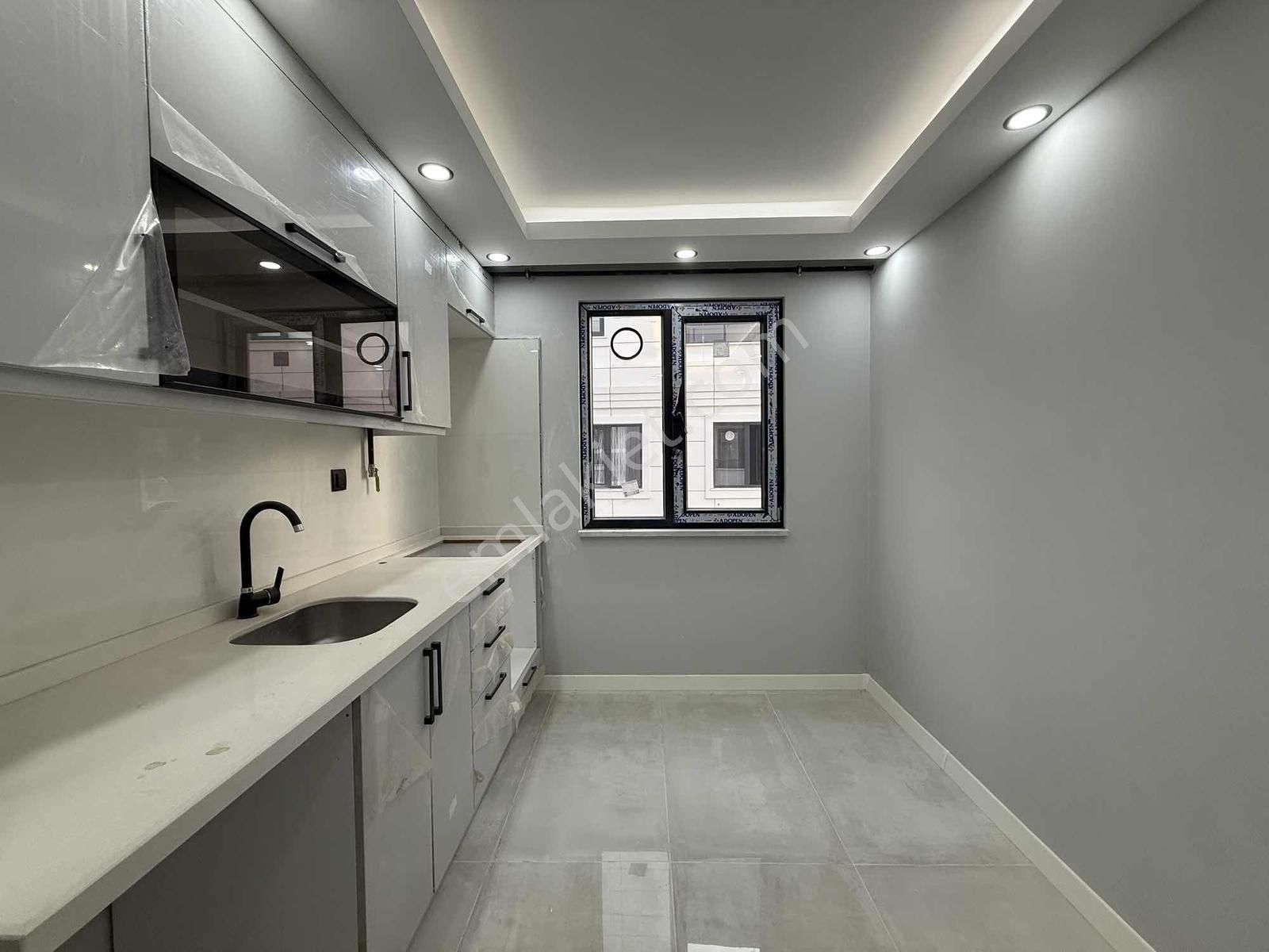 Bayramoğlu Mh. Yerden I./ Ebeveyn B./ Asansörlü Lüks Ara Kat - Görsel 31