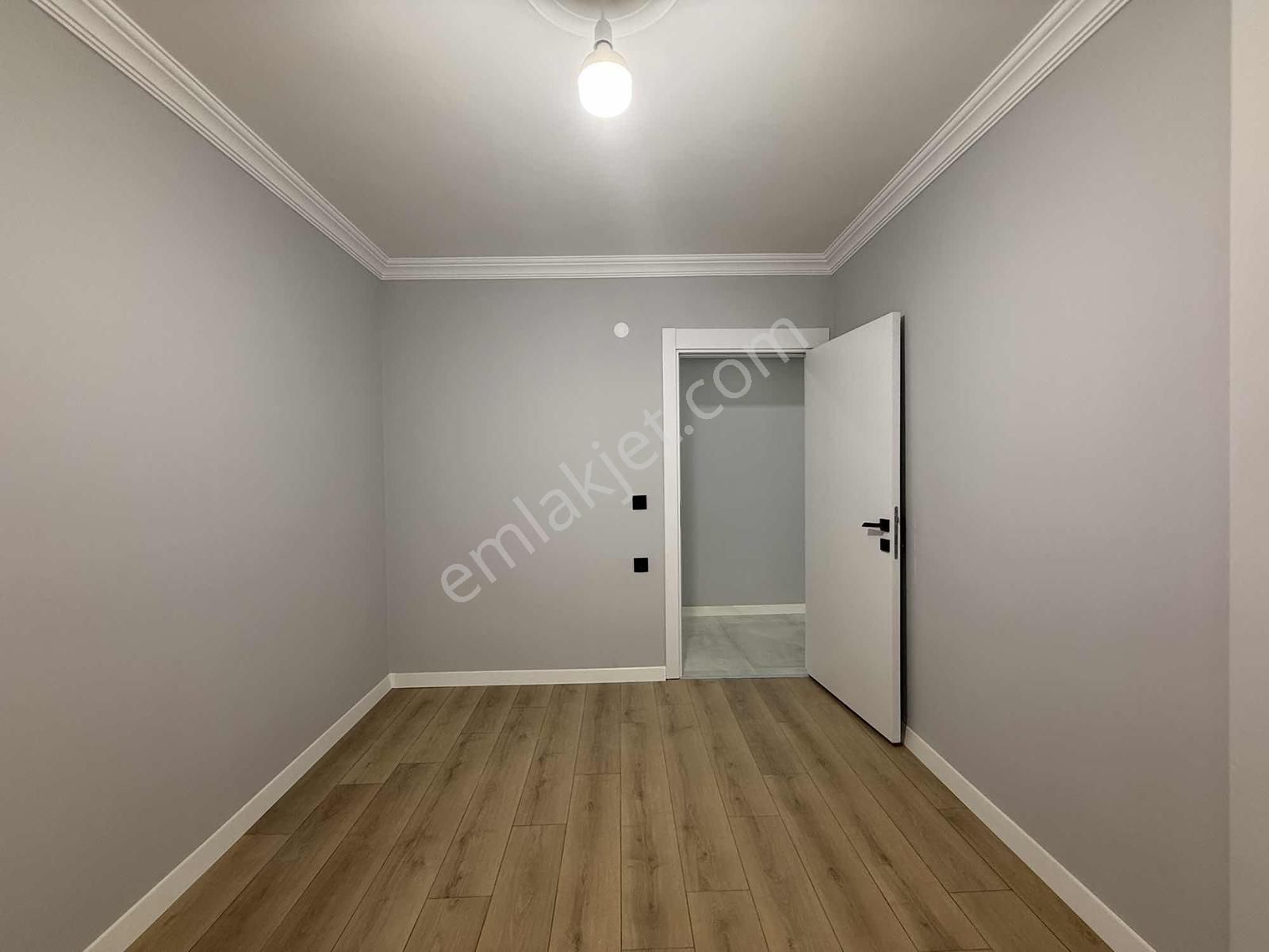 Bayramoğlu Mh. Yerden I./ Ebeveyn B./ Asansörlü Lüks Ara Kat - Görsel 5