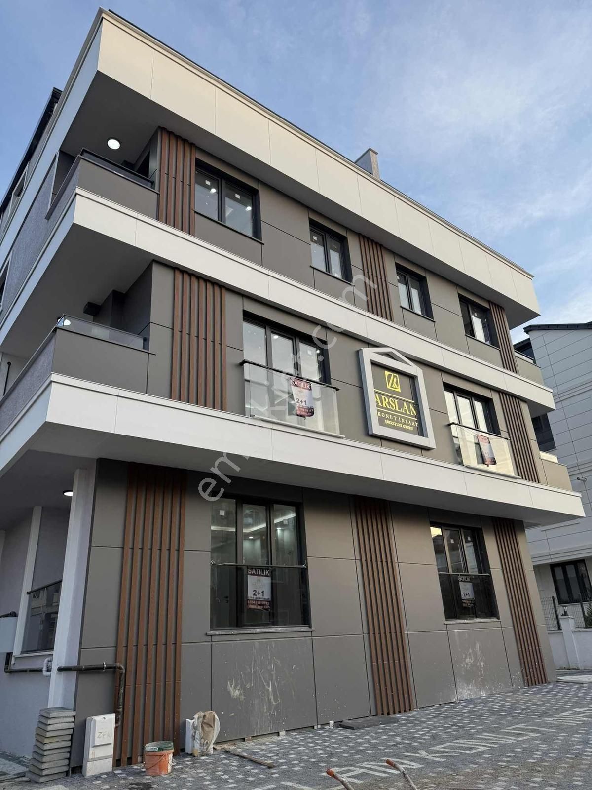 Bayramoğlu Mh. Yerden I./ Ebeveyn B./ Asansörlü Lüks Ara Kat - Görsel 7