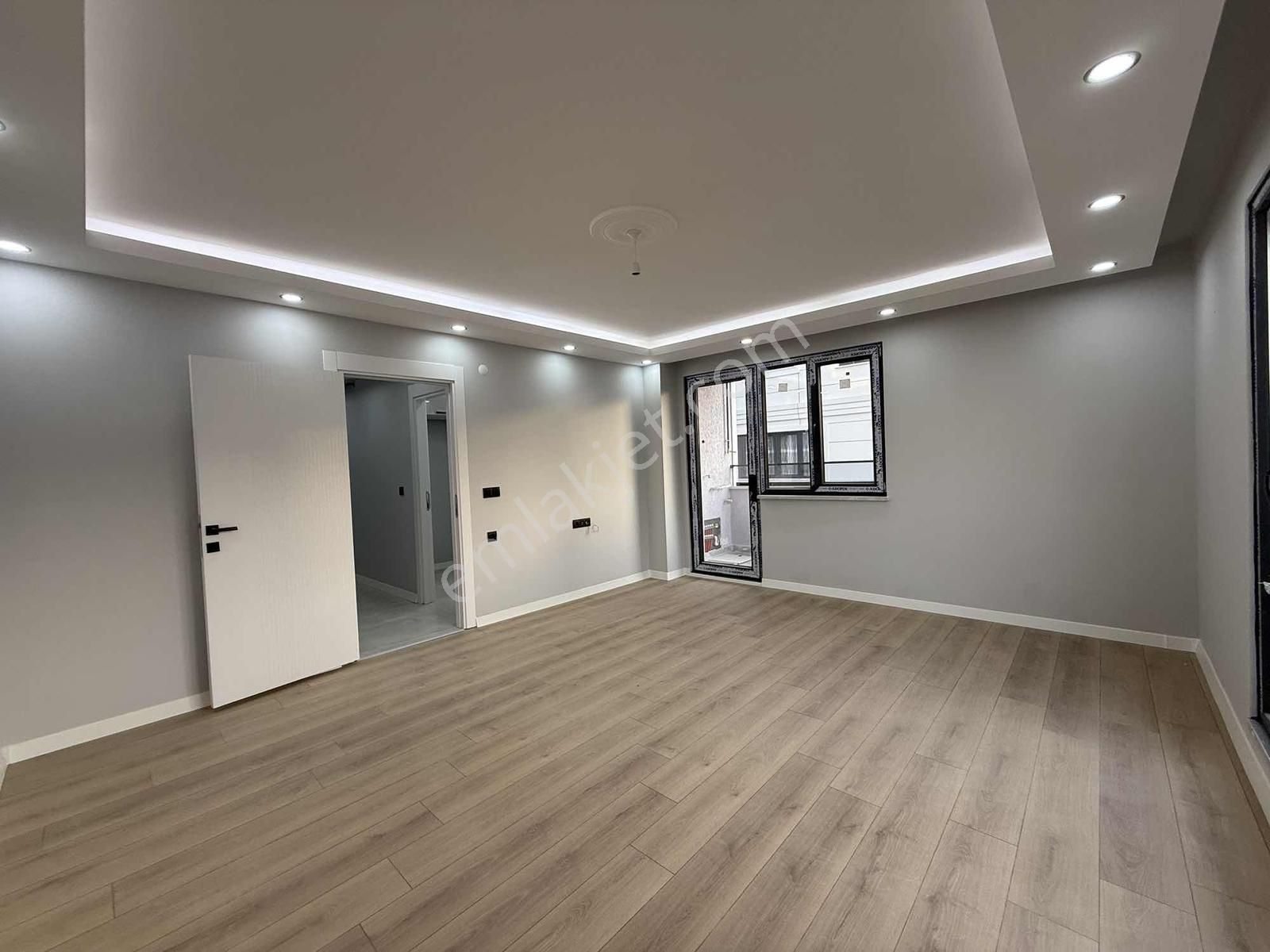 Bayramoğlu Mh. Yerden I./ Ebeveyn B./ Asansörlü Lüks Ara Kat - Görsel 9