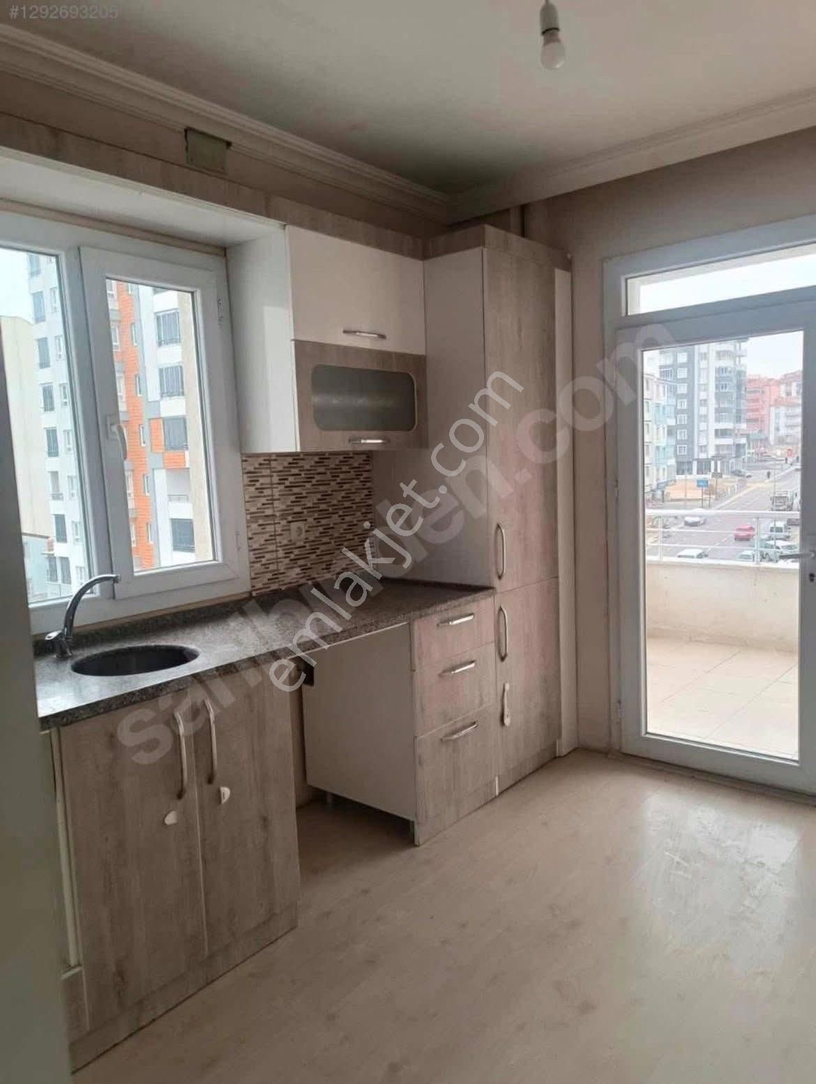 Niğde Merkez İlhanlı Mah Yeni Terminal Cad.üzeri Satılık Daire - Görsel 4