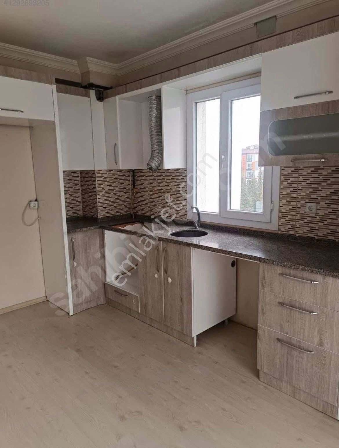 Niğde Merkez İlhanlı Mah Yeni Terminal Cad.üzeri Satılık Daire - Görsel 3