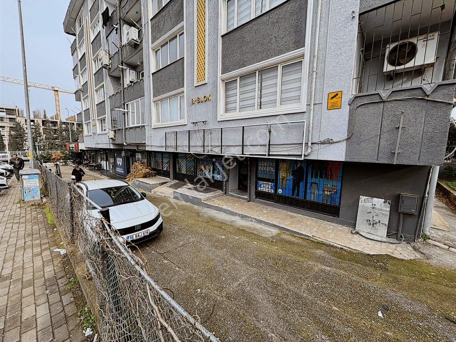 Cadde Üstü 152 Evler Metro Karşısı Kiralık Dükkan - Görsel 4