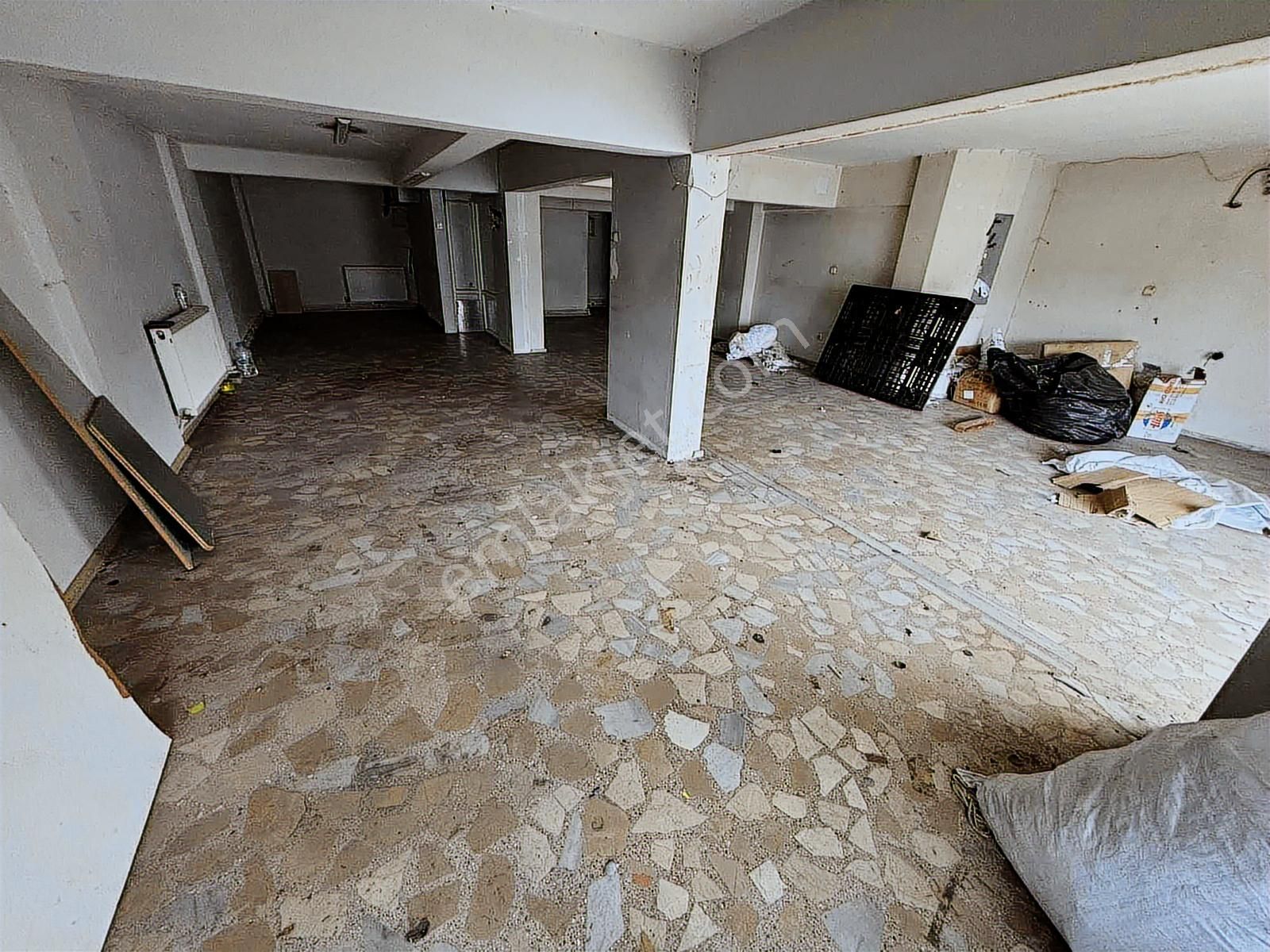 Cadde Üstü 152 Evler Metro Karşısı Kiralık Dükkan - Görsel 14