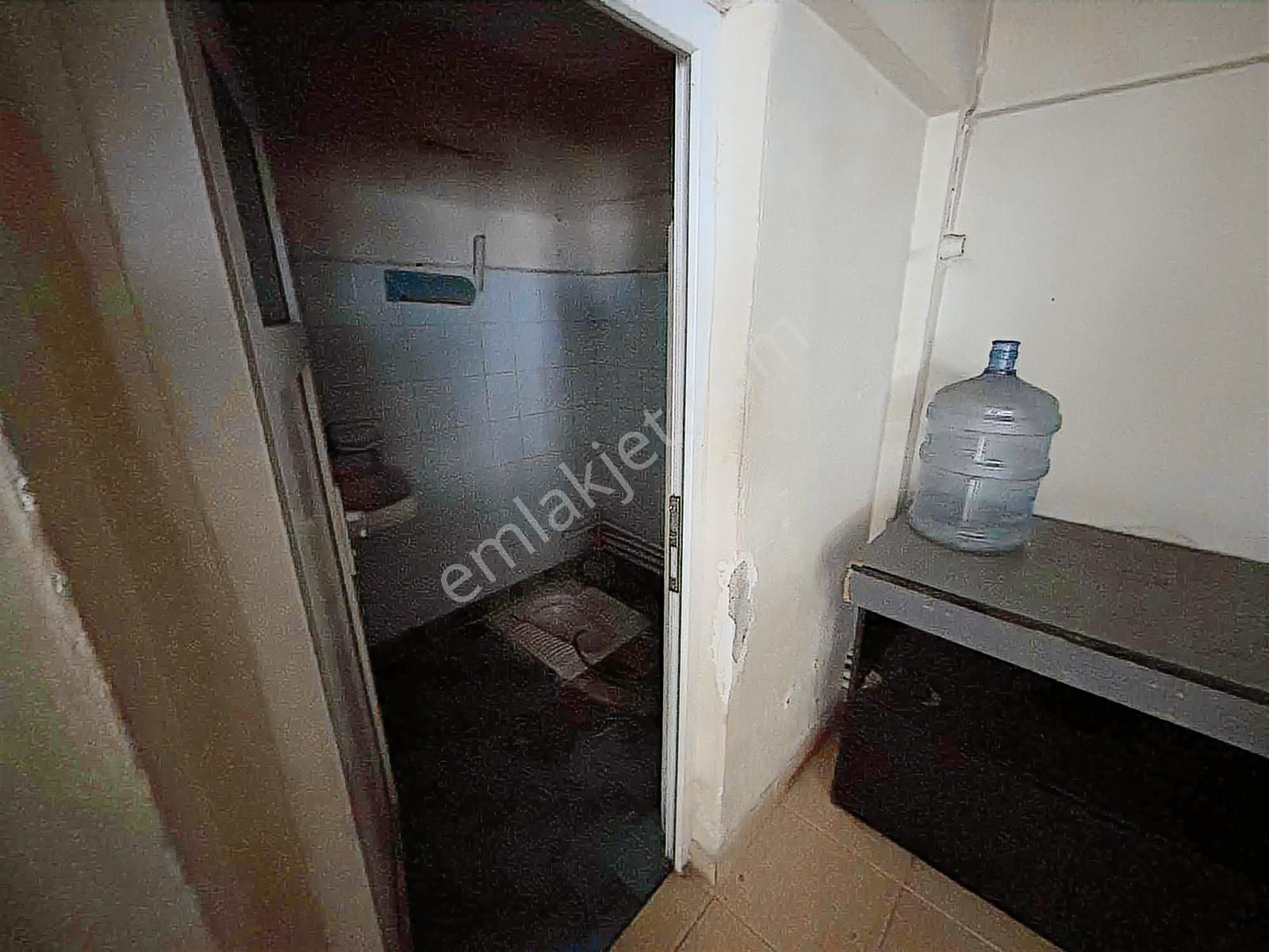 Cadde Üstü 152 Evler Metro Karşısı Kiralık Dükkan - Görsel 10