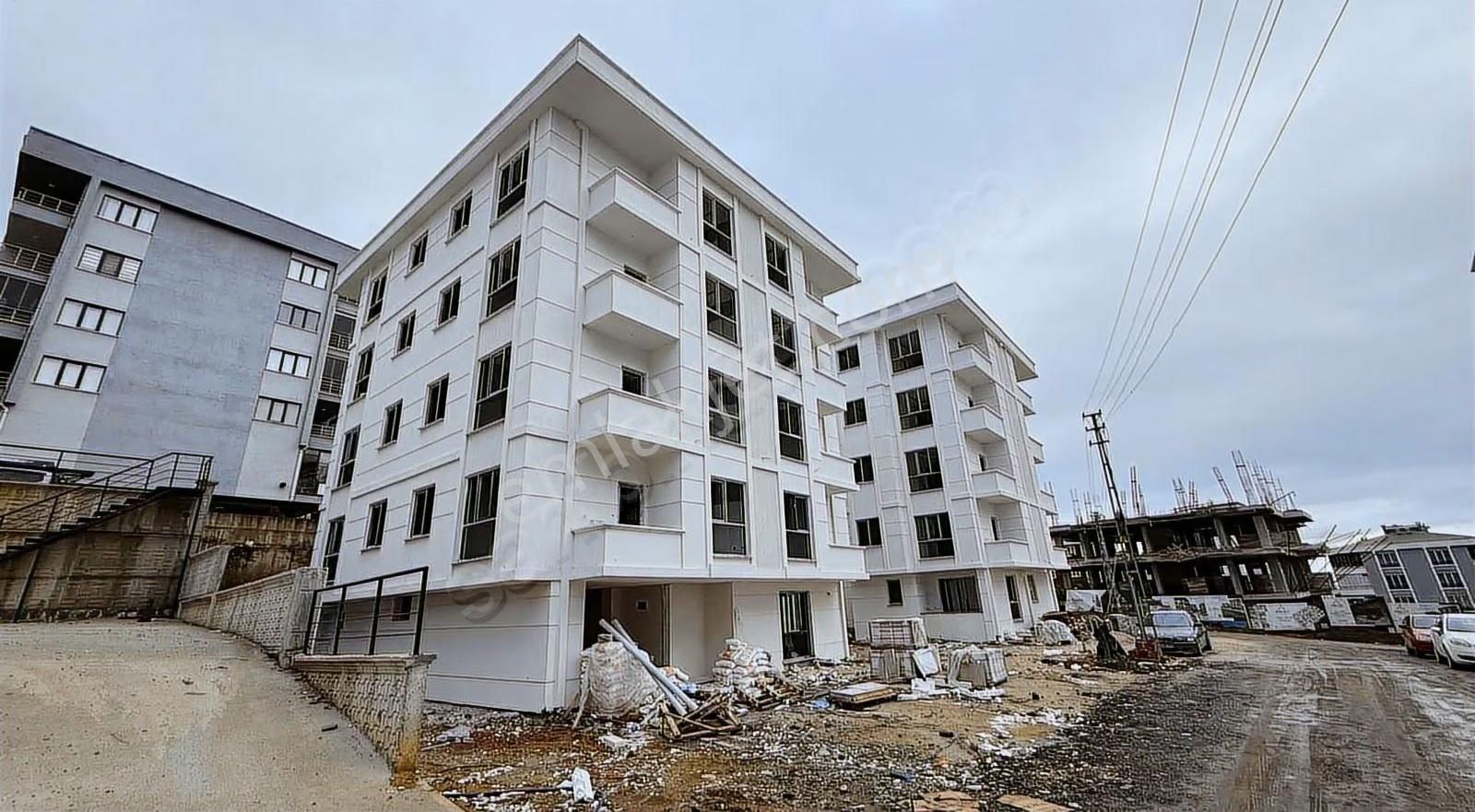 Öz-emmax Gayrimenkulden Samsunun Alya Life 2 Sitesi 1+1 Daireler