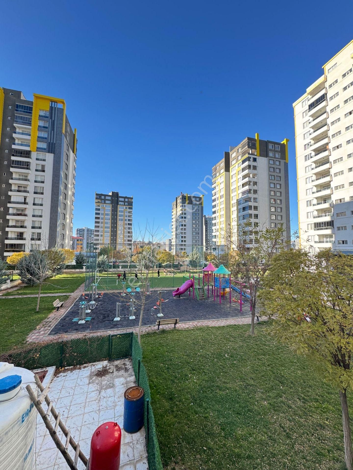 Sofia'dan Winstown Avm Yakını Havuzlu Site İçi Kiralık 2+1 Fırsat Daire! - Görsel 13