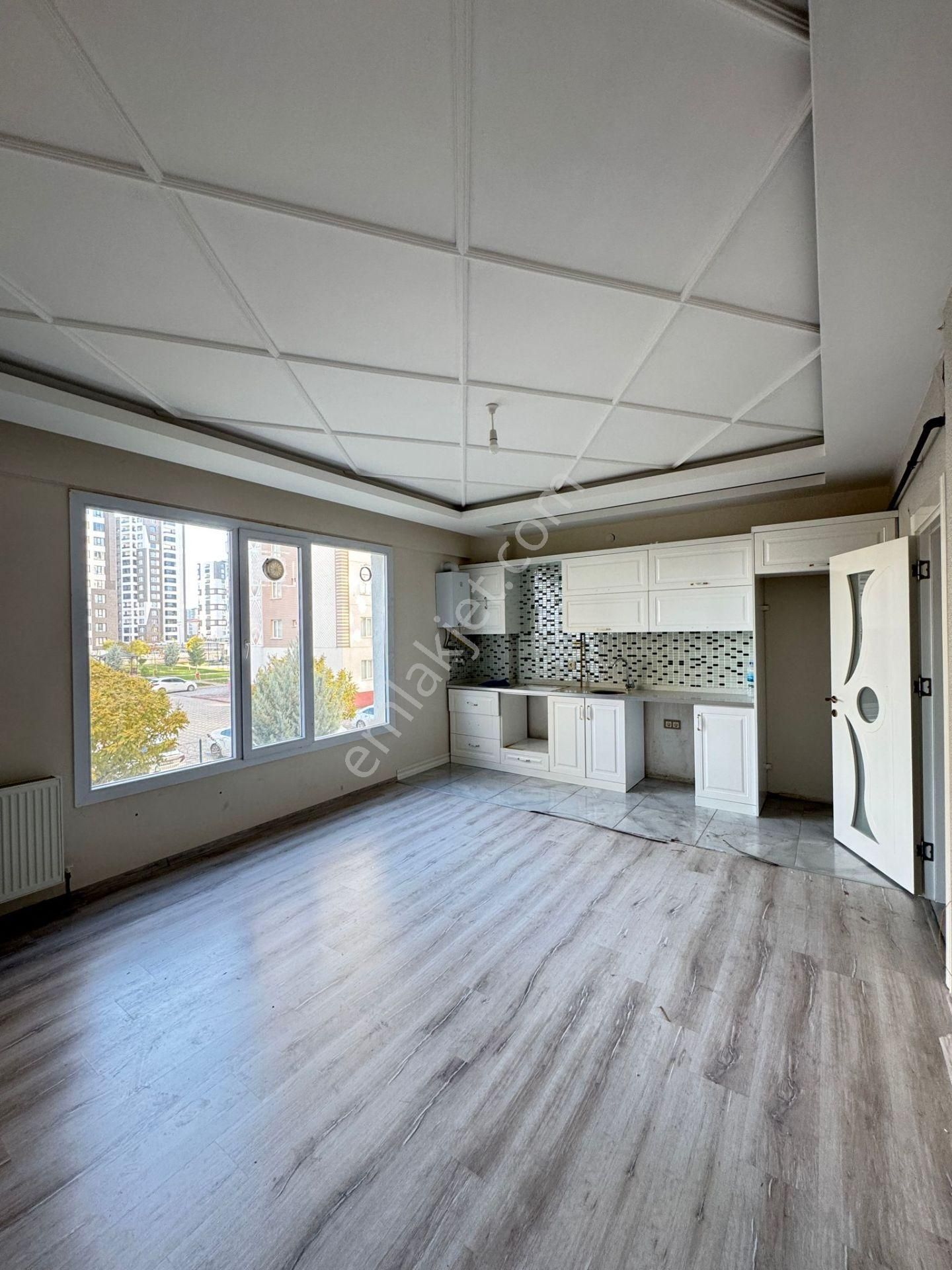 Sofia'dan Winstown Avm Yakını Havuzlu Site İçi Kiralık 2+1 Fırsat Daire! - Görsel 2