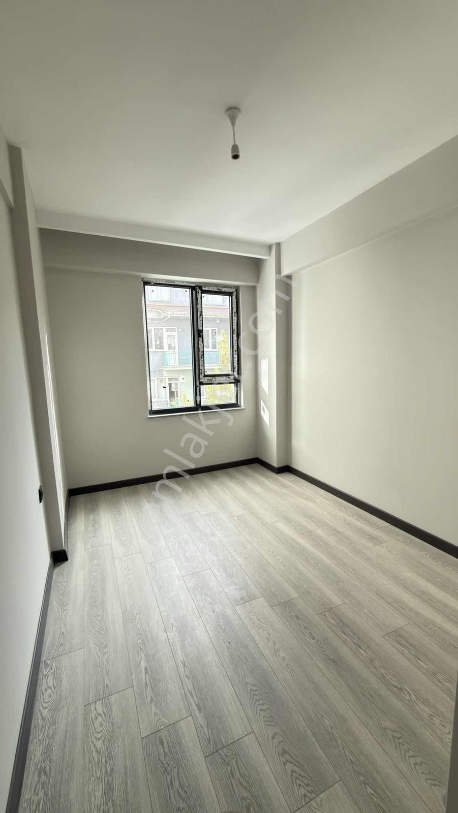 As Birlik Gayrimenkul Merkezi Konumda,okul Yakını,2+1 Köşe Daire - Görsel 6