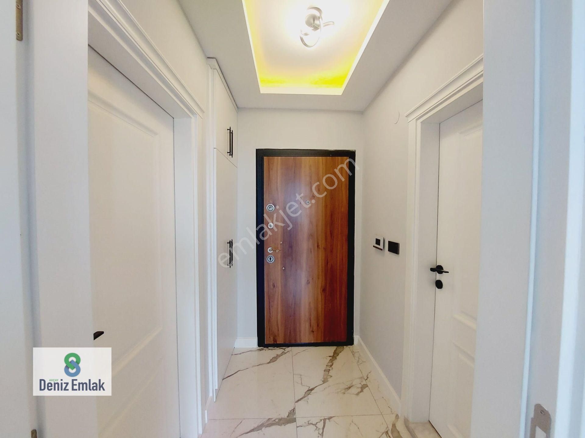 Denizden Akçayda Öncephe Arakat Yeni Yerden Isıtmalı Satılık 1+1 Daire. - Görsel 3