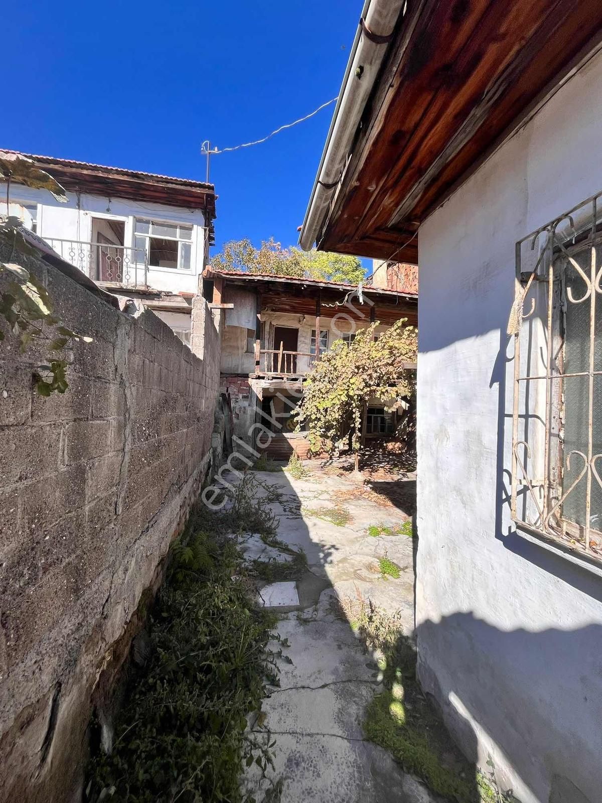 Ekin Group Kale Altı Toki Civarı Mezarlık Yanında Müstakil Ev - Görsel 33