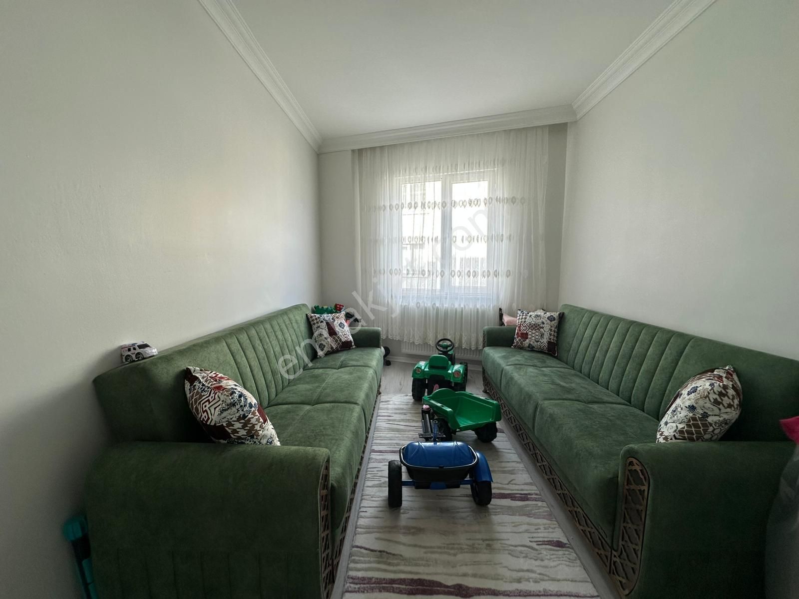 Tuğra'dan Acil Reşadiye'de 3+1 Site İçi Ara Kat Satılık Daire - Görsel 4