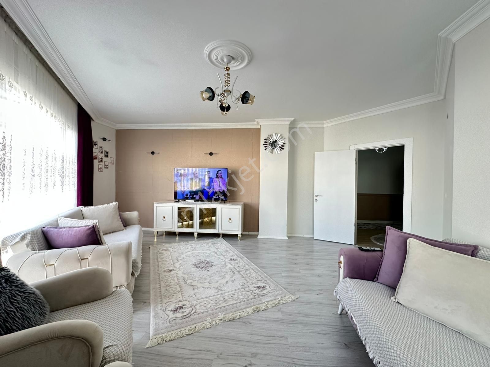 Tuğra'dan Acil Reşadiye'de 3+1 Site İçi Ara Kat Satılık Daire - Görsel 6