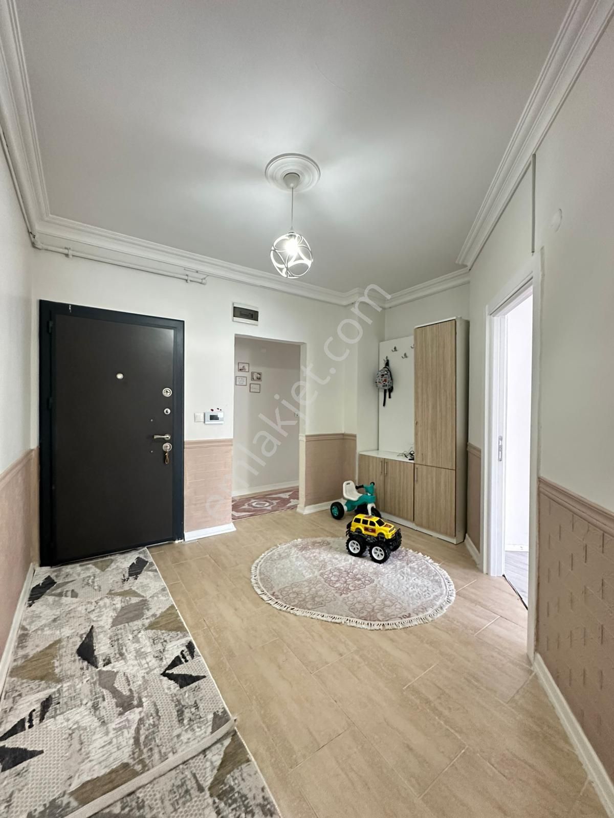 Tuğra'dan Acil Reşadiye'de 3+1 Site İçi Ara Kat Satılık Daire - Görsel 11